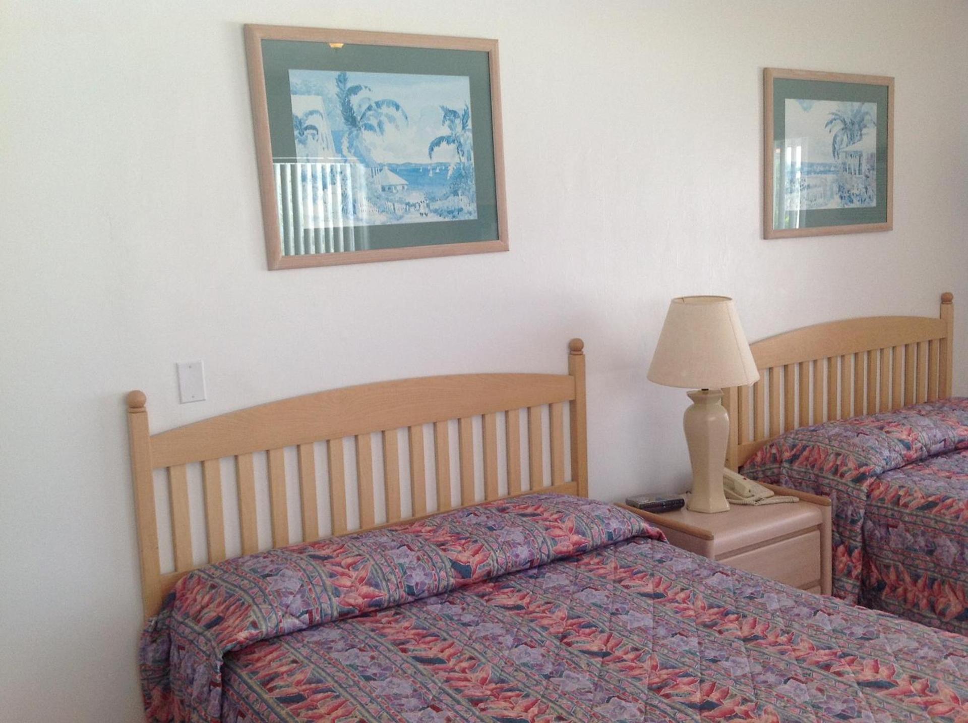 Birch Patio Motel photo 14