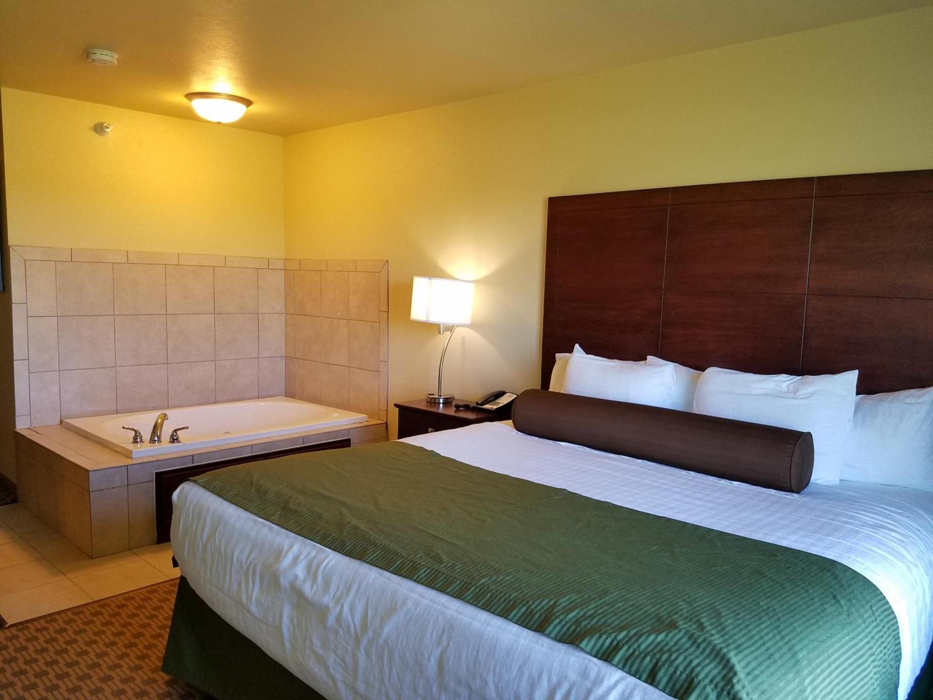 Cobblestone Inn & Suites - Bottineau photo 32