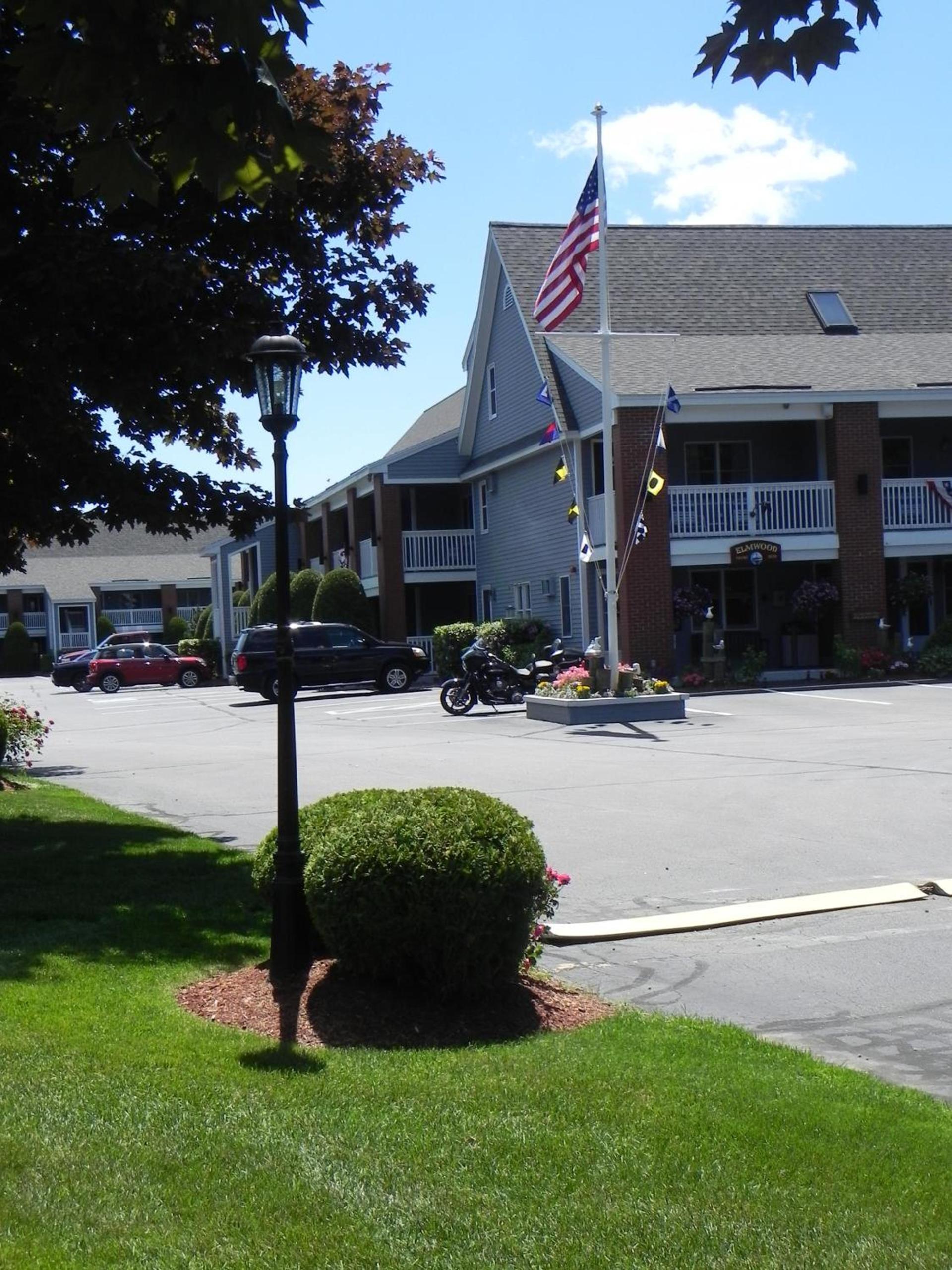 Elmwood Resort Hotel photo 27
