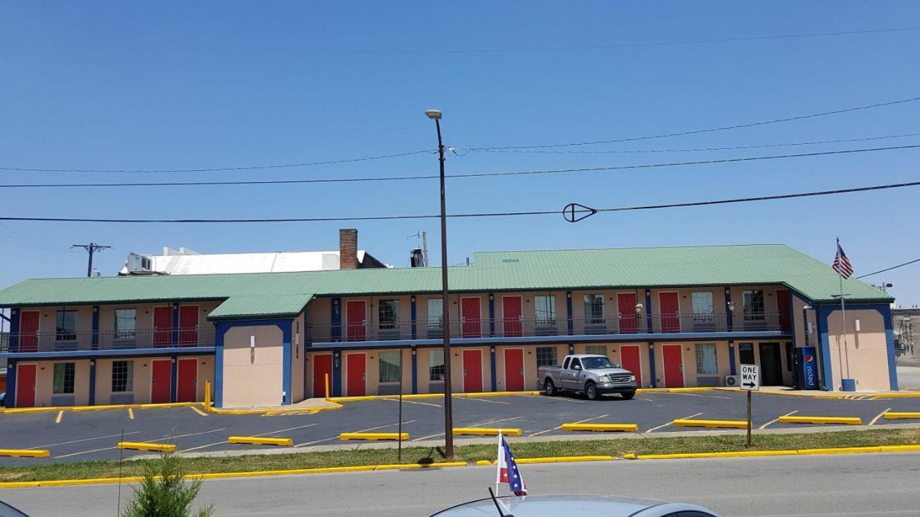 Budget Inn - Washington photo 48