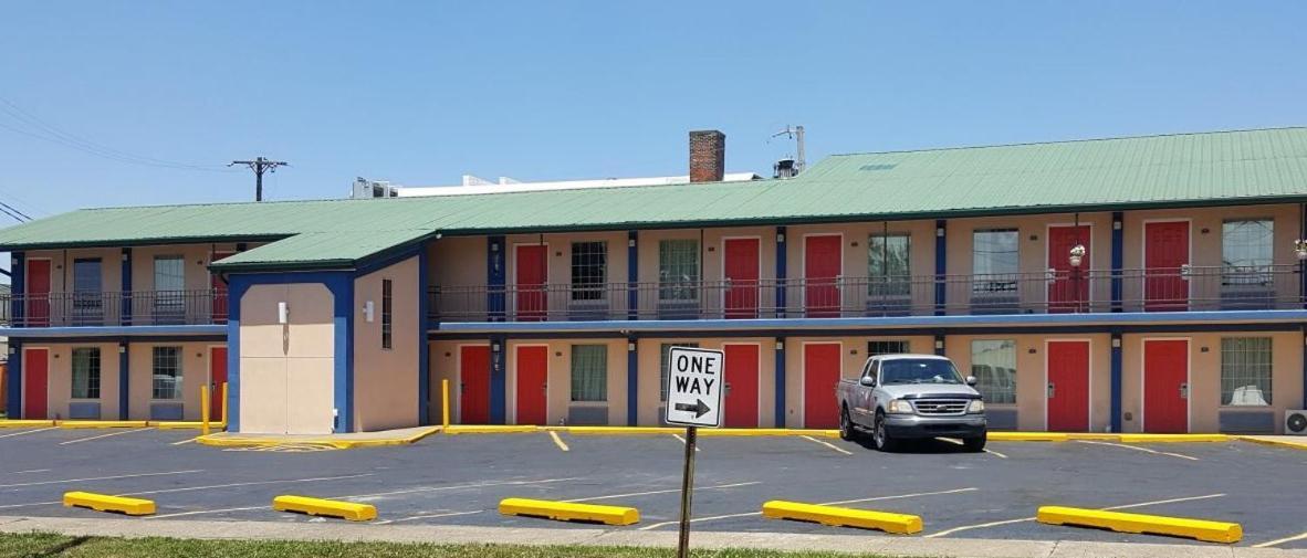 Budget Inn - Washington photo 54