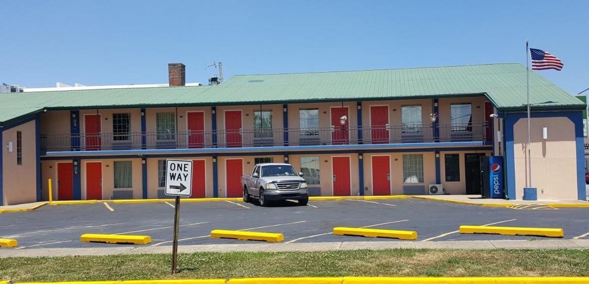 Budget Inn - Washington photo 57