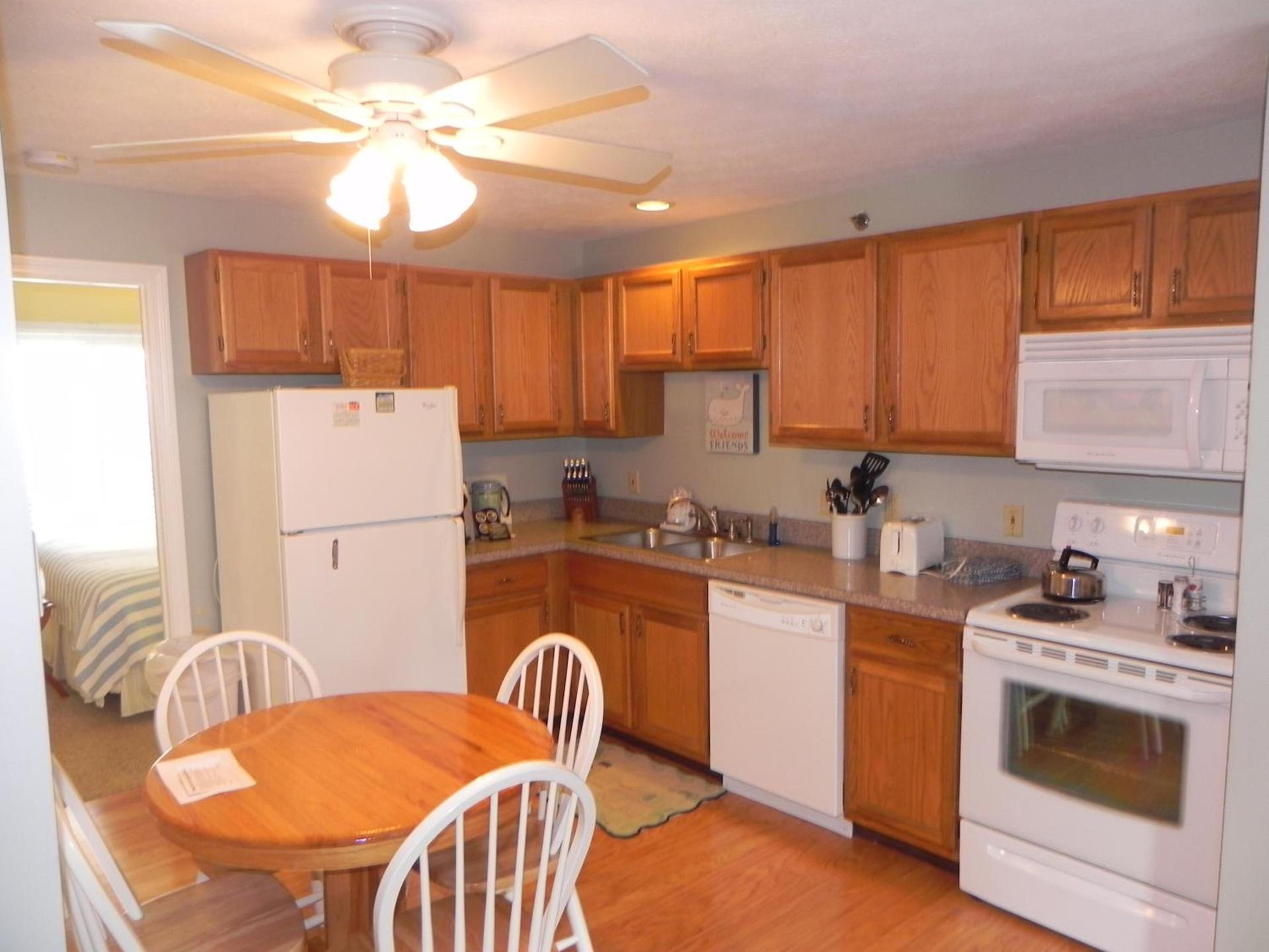 Elmwood Resort Hotel photo 21