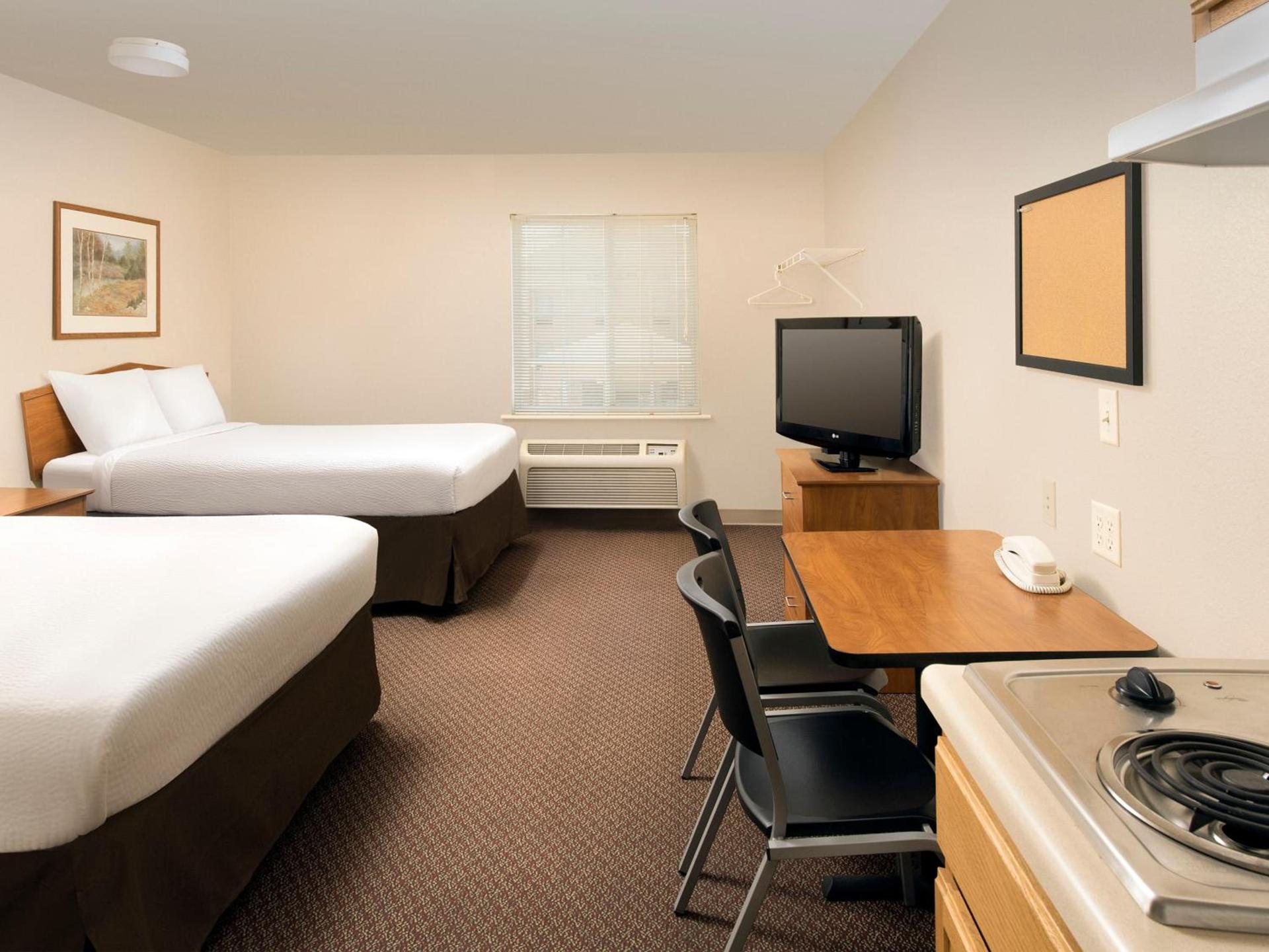 WoodSpring Suites Junction City photo 13