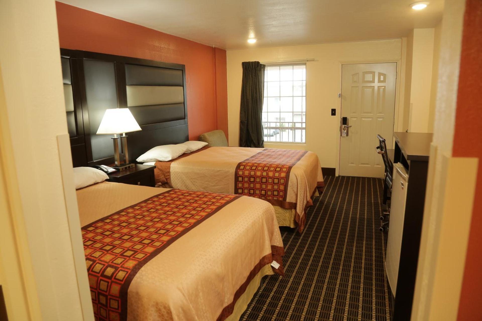 Budget Inn - Washington photo 23