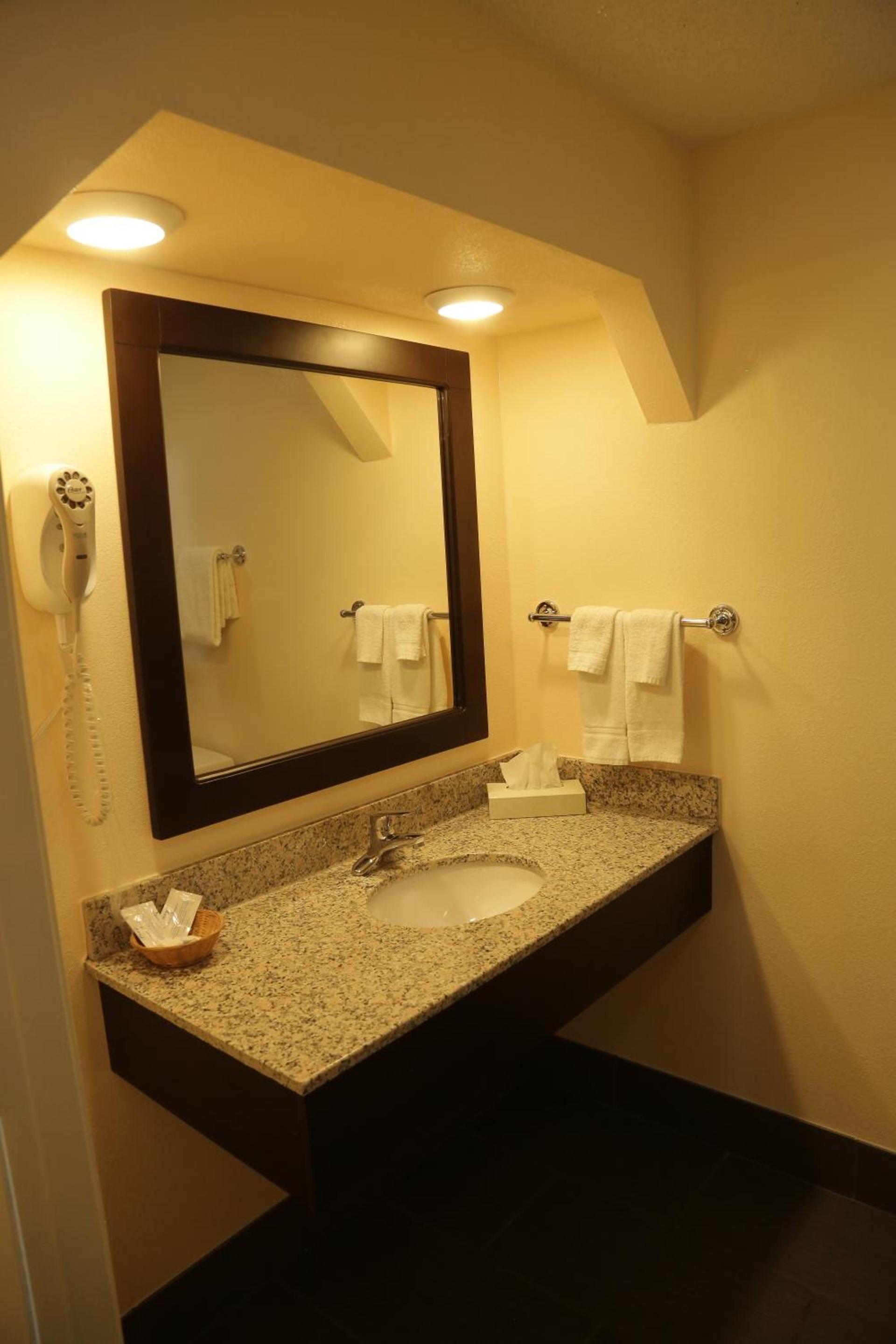Budget Inn - Washington photo 6