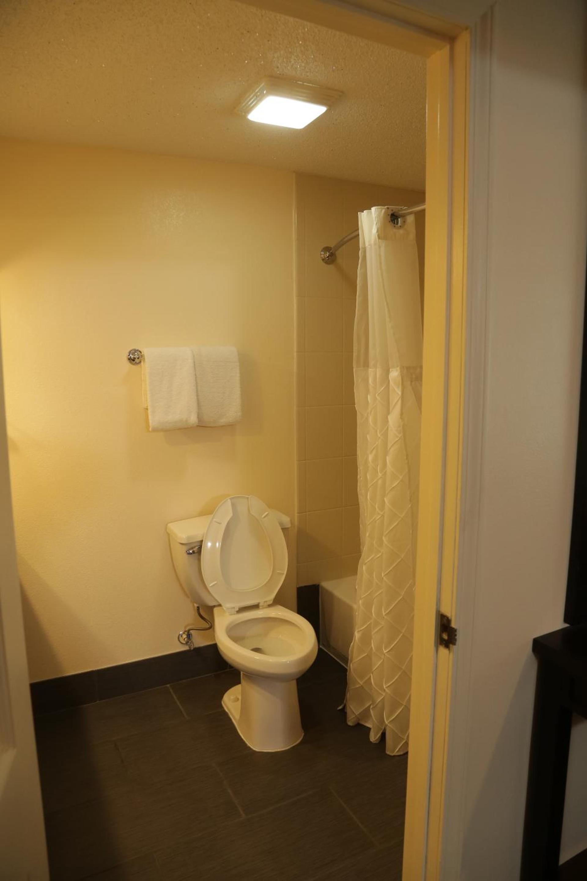 Budget Inn - Washington photo 8