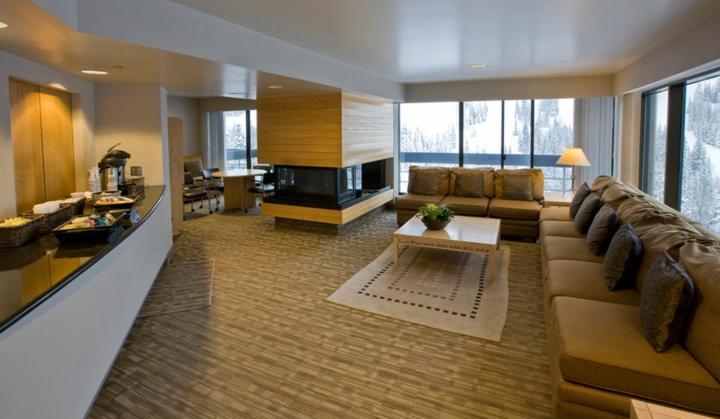 Inn at Snowbird photo 6