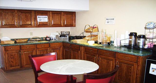 Jameson Inn - Perry photo 6