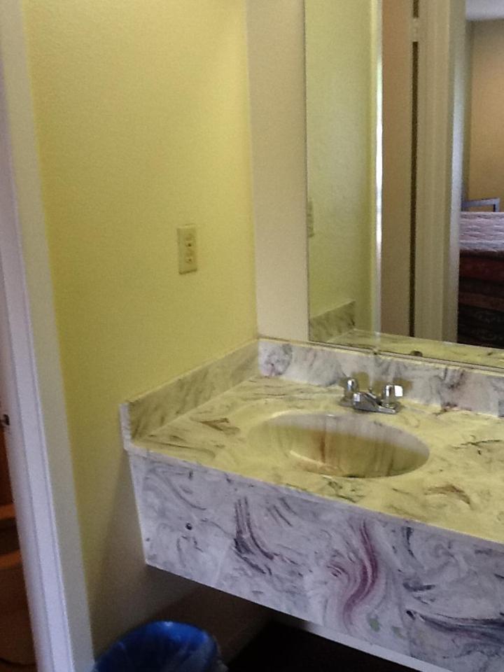 Relax Inn - Lakeland photo 12