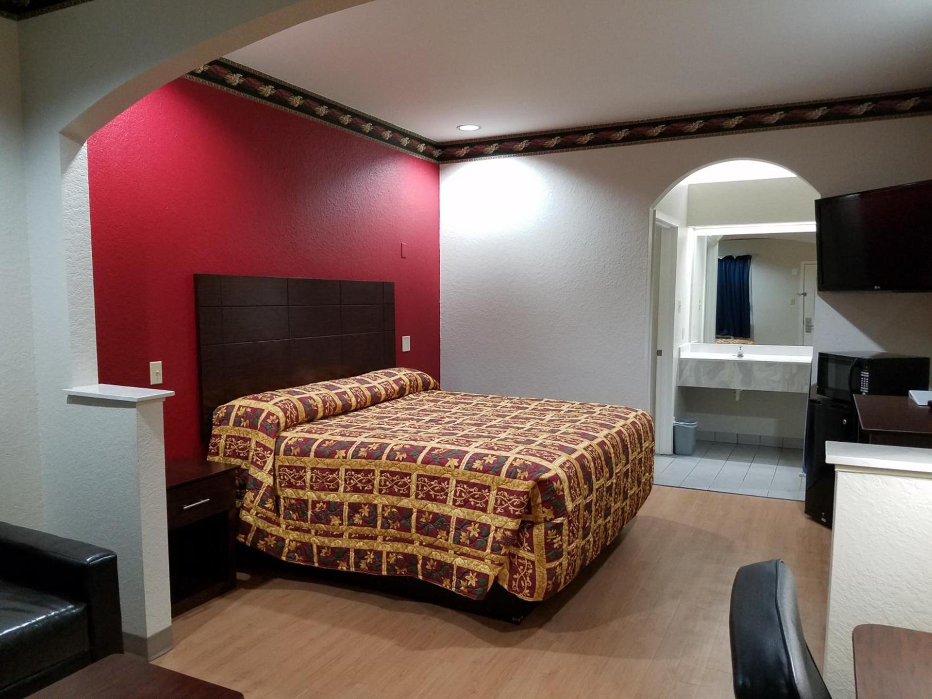 Scott Inn & Suites - Downtown Houston photo 24
