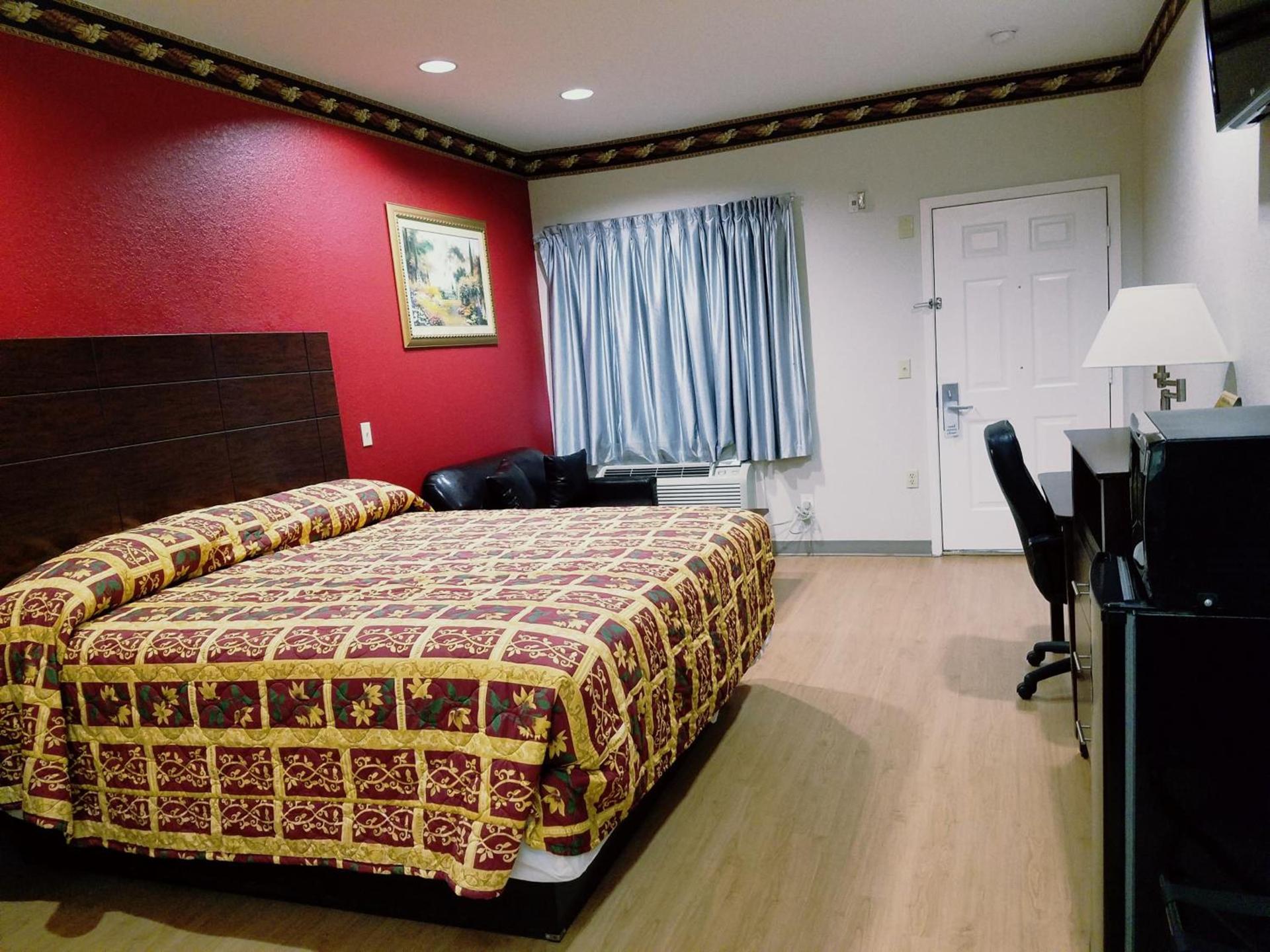 Scott Inn & Suites - Downtown Houston photo 28