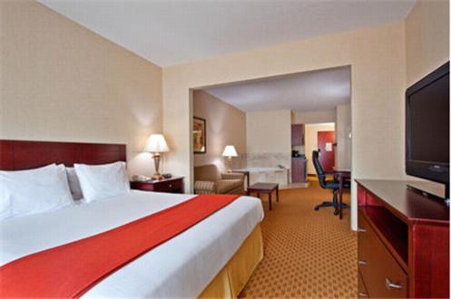 Holiday Inn Express Hotel & Suites Harriman by IHG photo 5