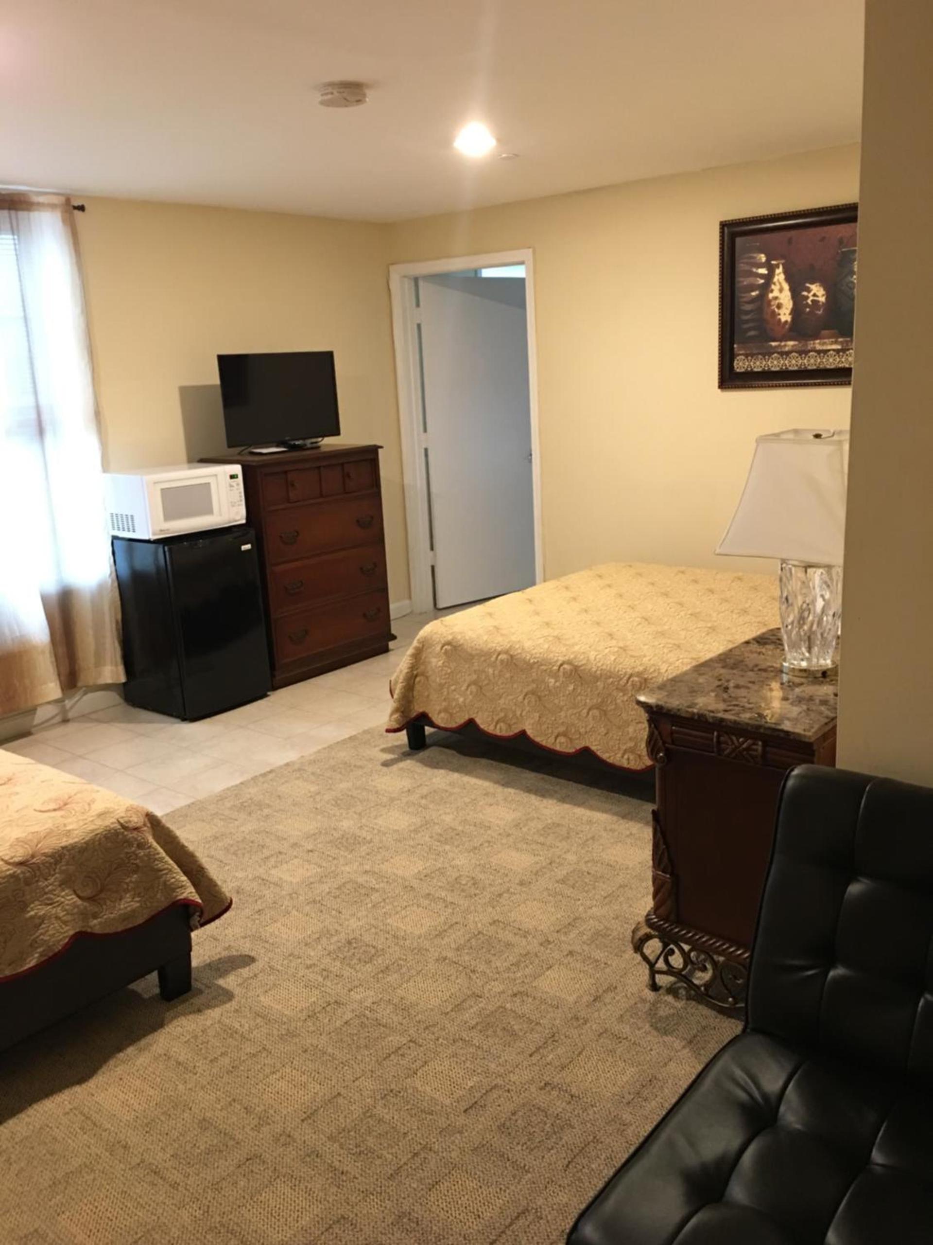 Misquamicut Beach Front Inn photo 5
