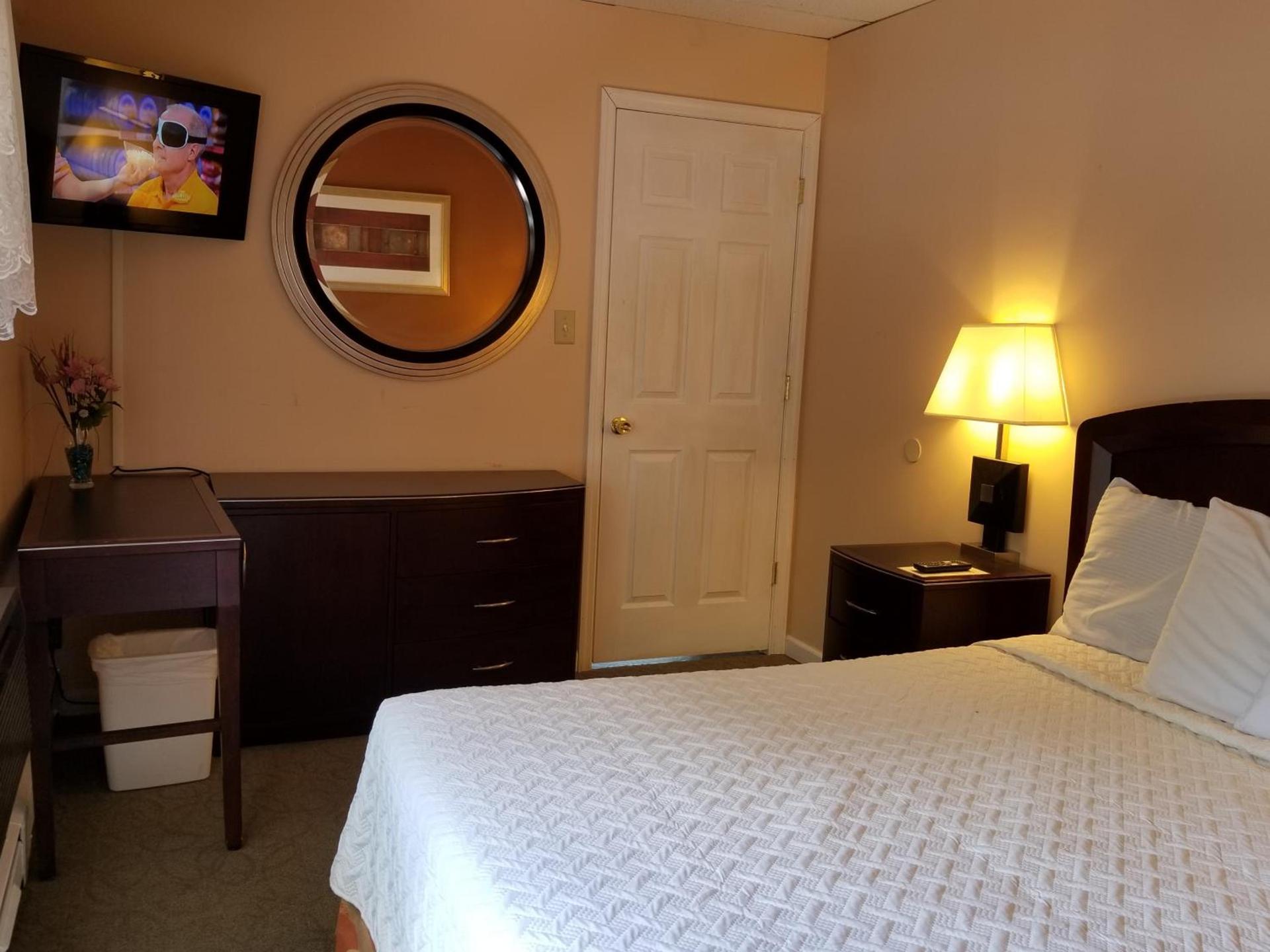 Lido Motel Lake George photo 22