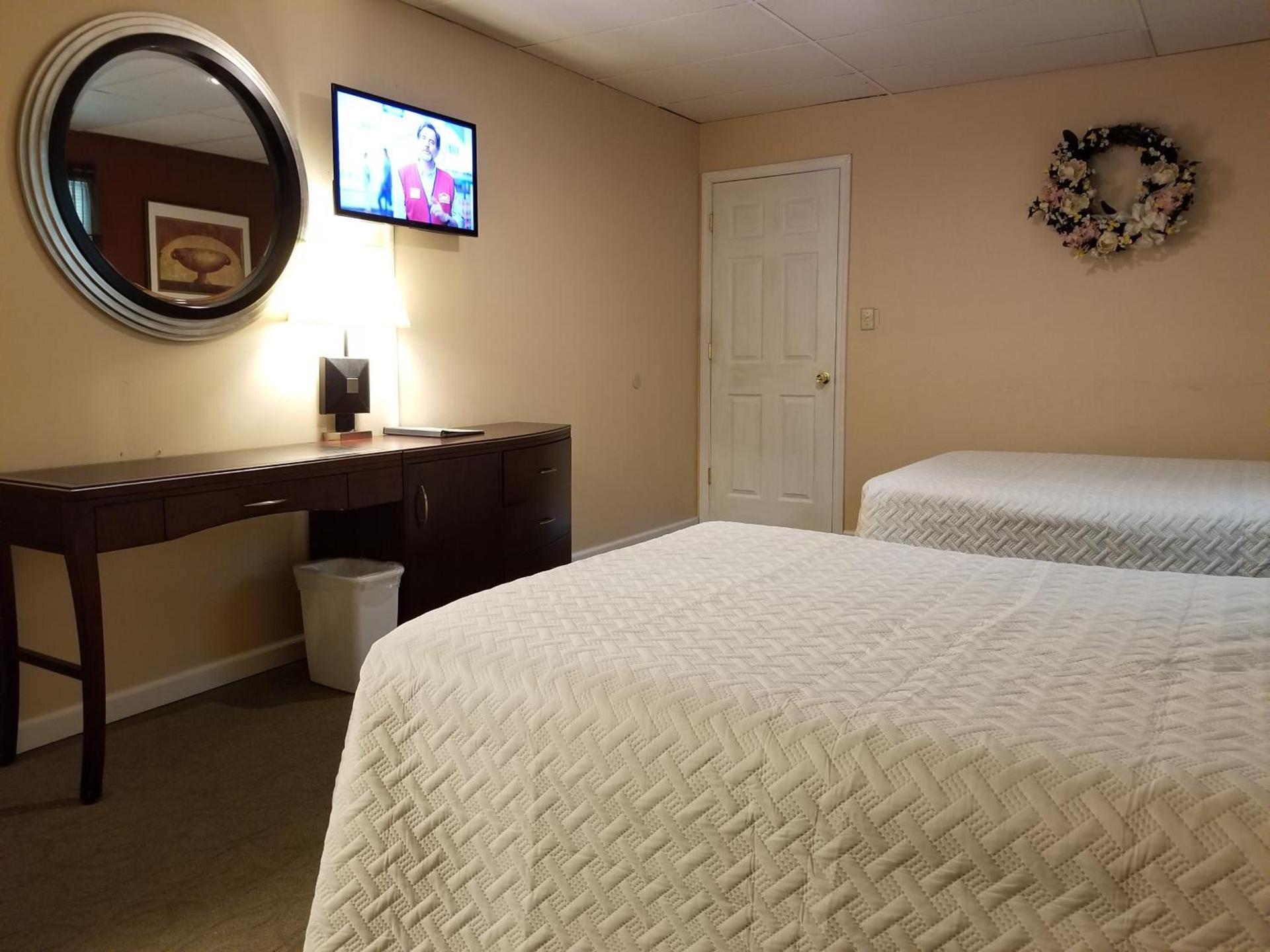 Lido Motel Lake George photo 26
