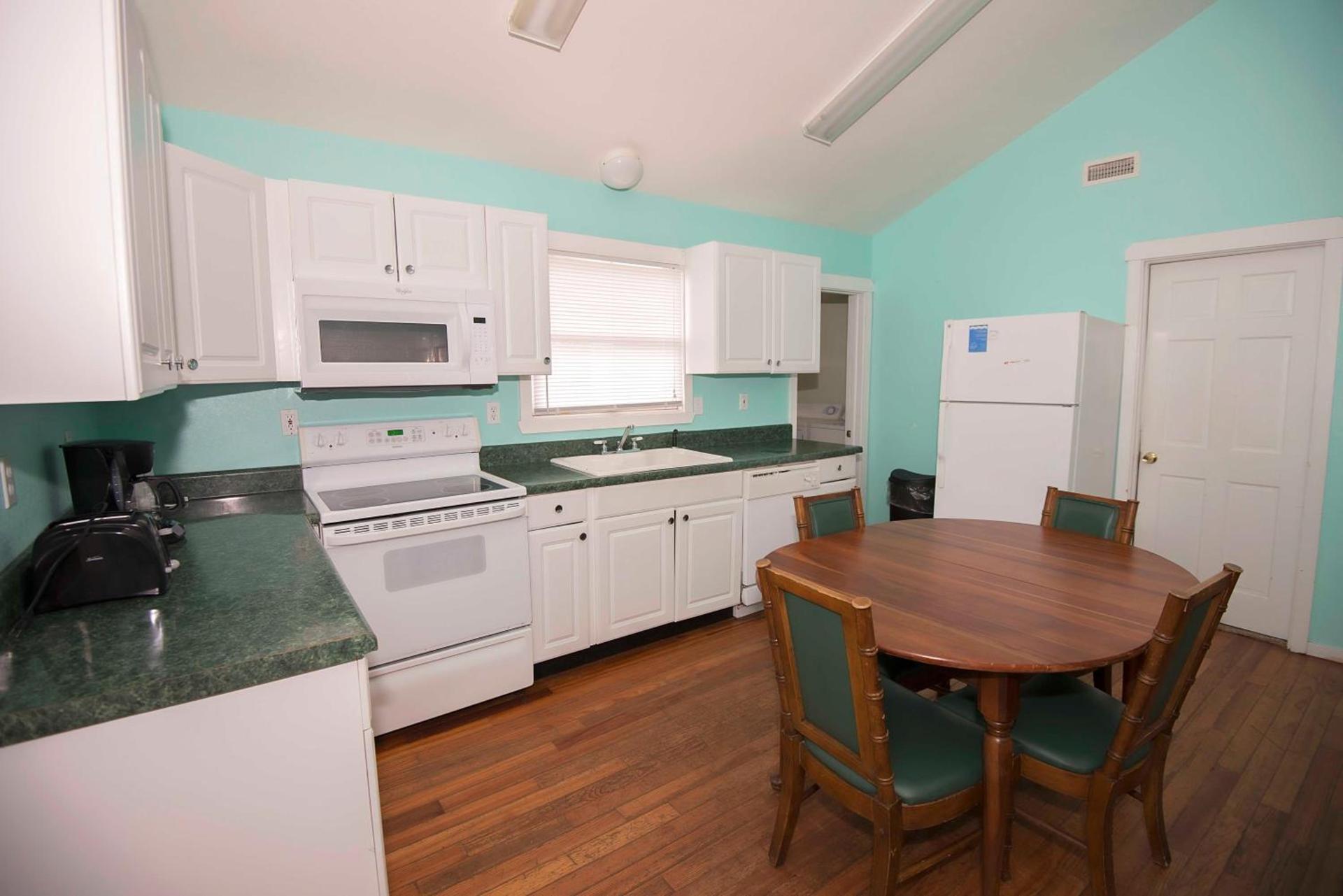 Avon Cottages photo 5