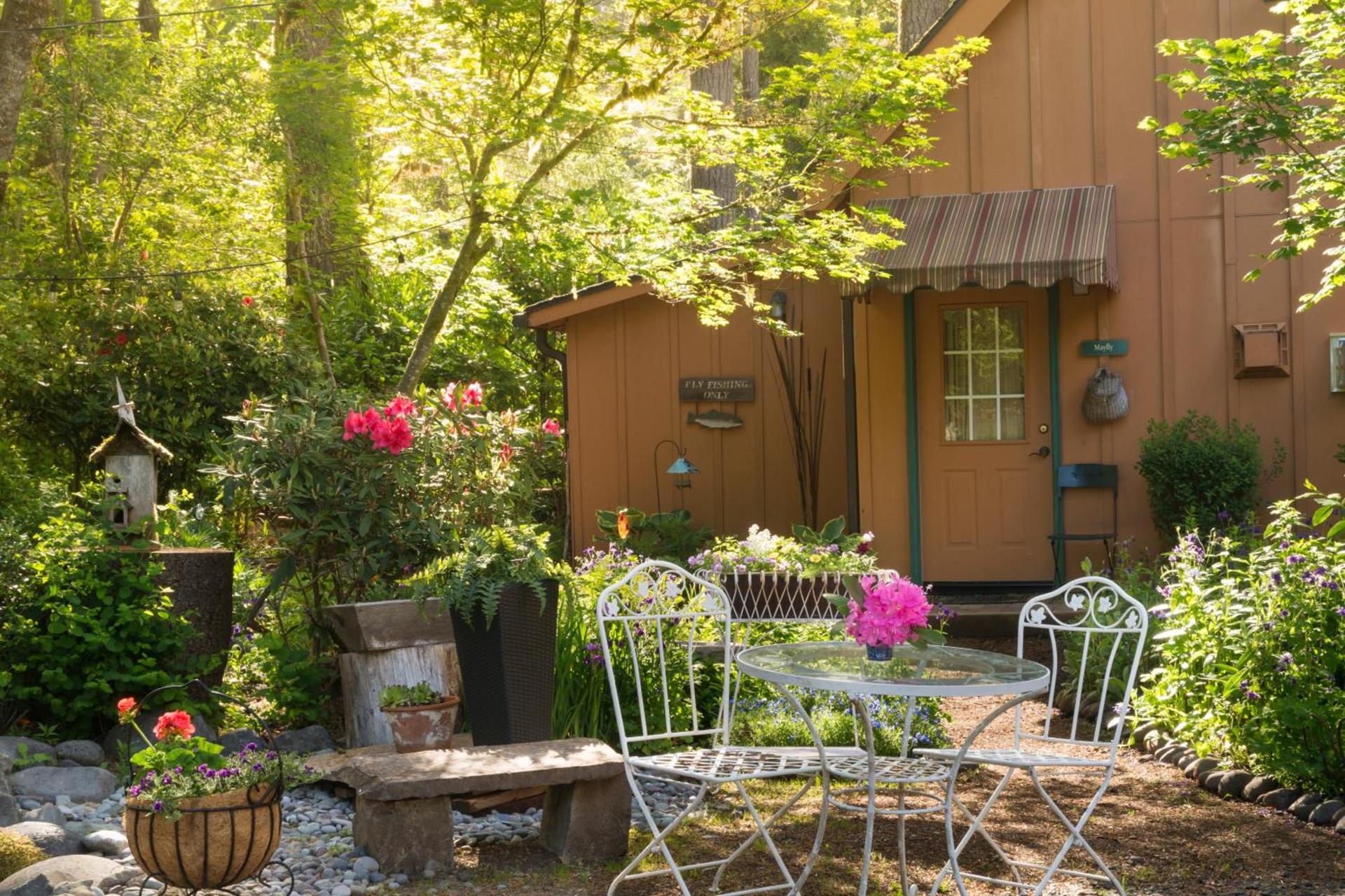 Eagle Rock Lodge photo 13