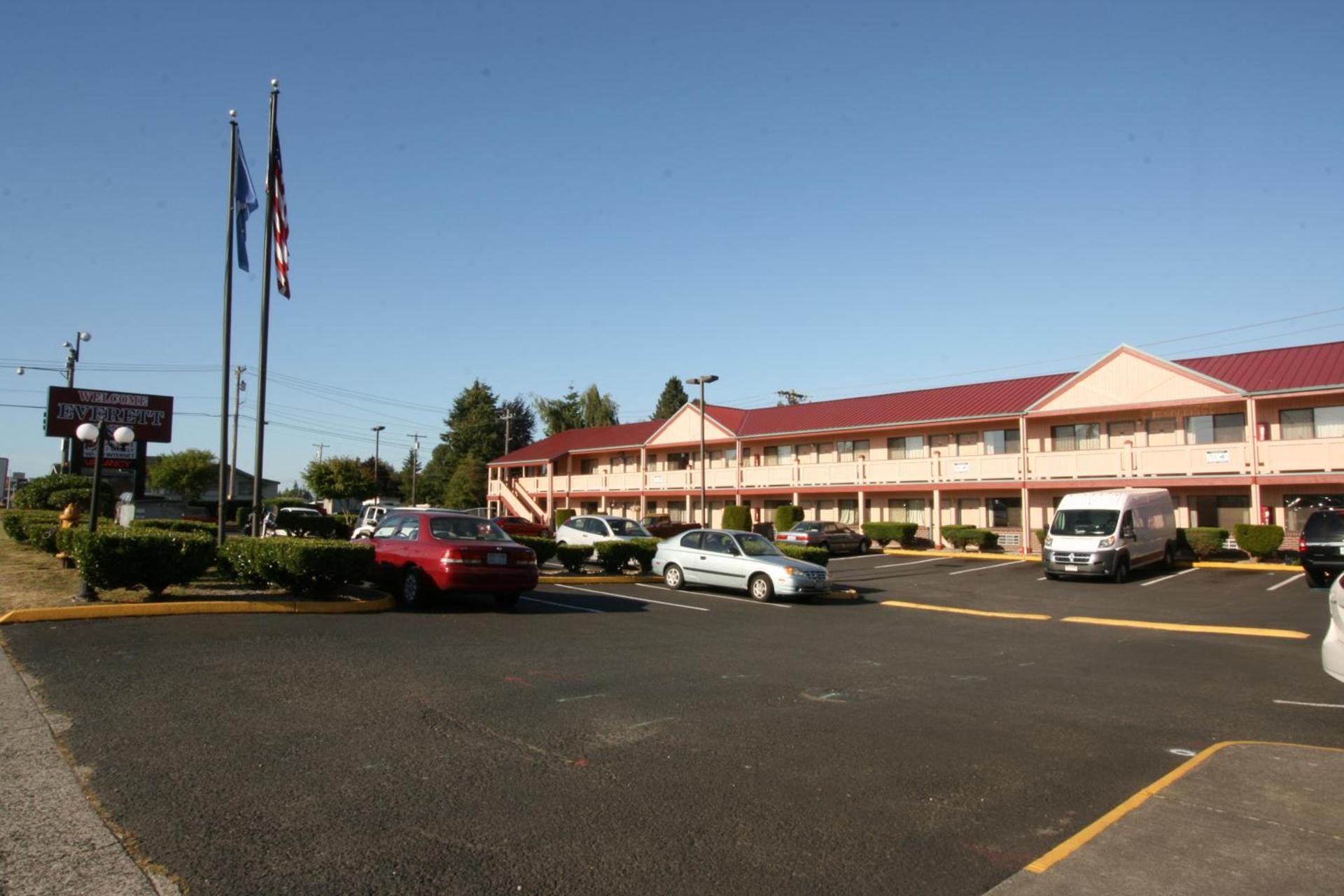 Welcome Everett Inn photo 3
