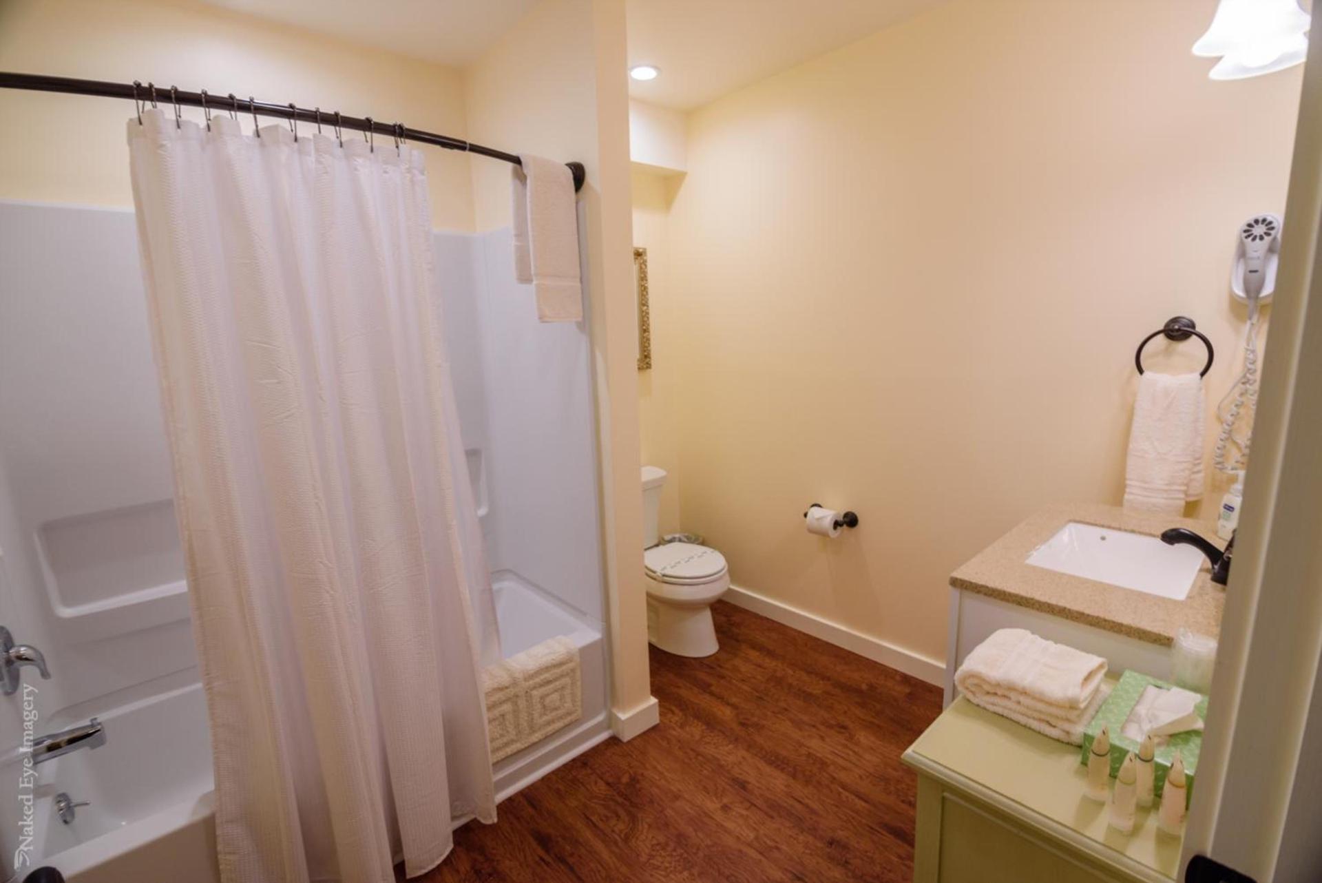 Inn at Buckhorn Cove photo 57