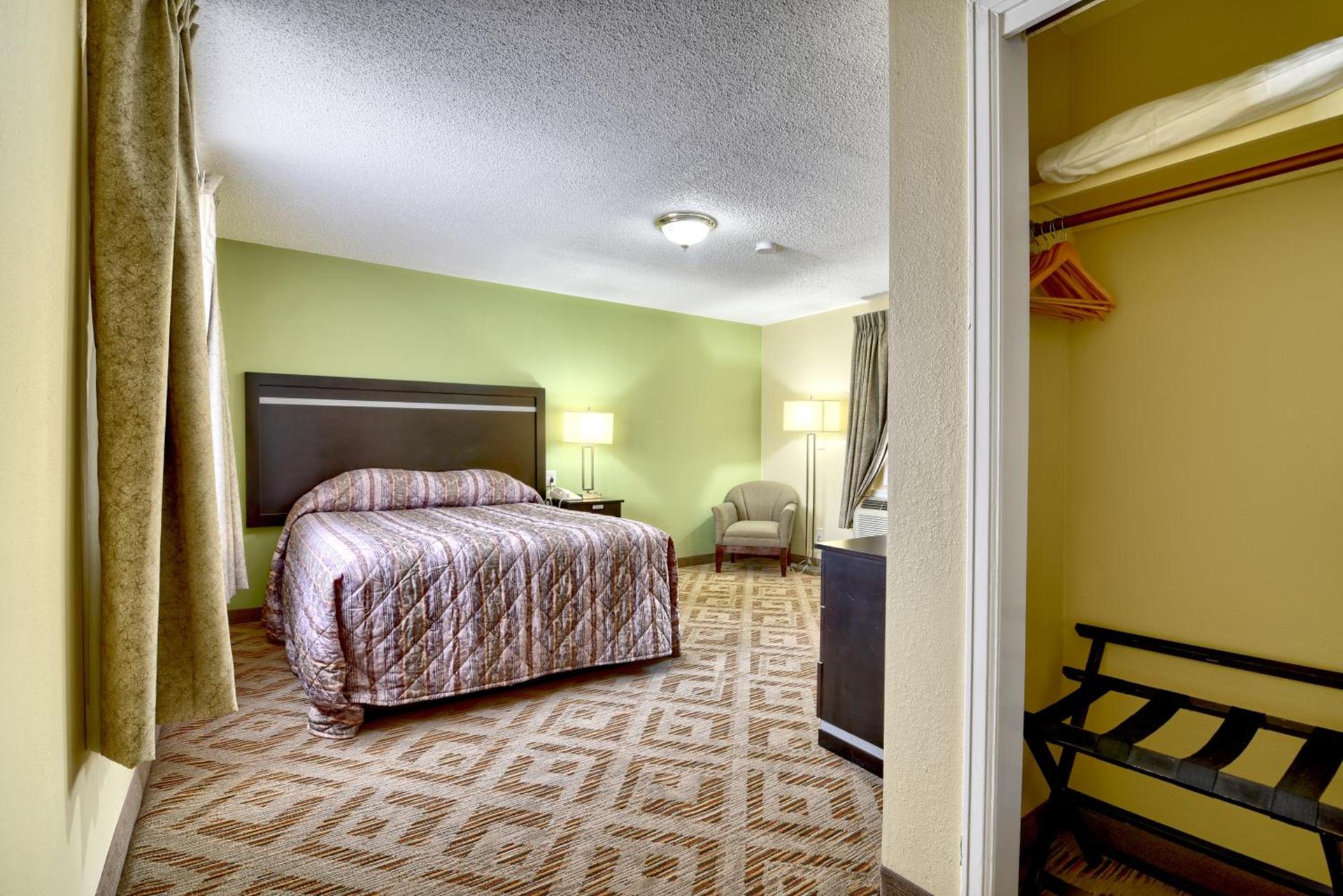 Roosevelt Inn & Suites Saratoga Springs photo 80
