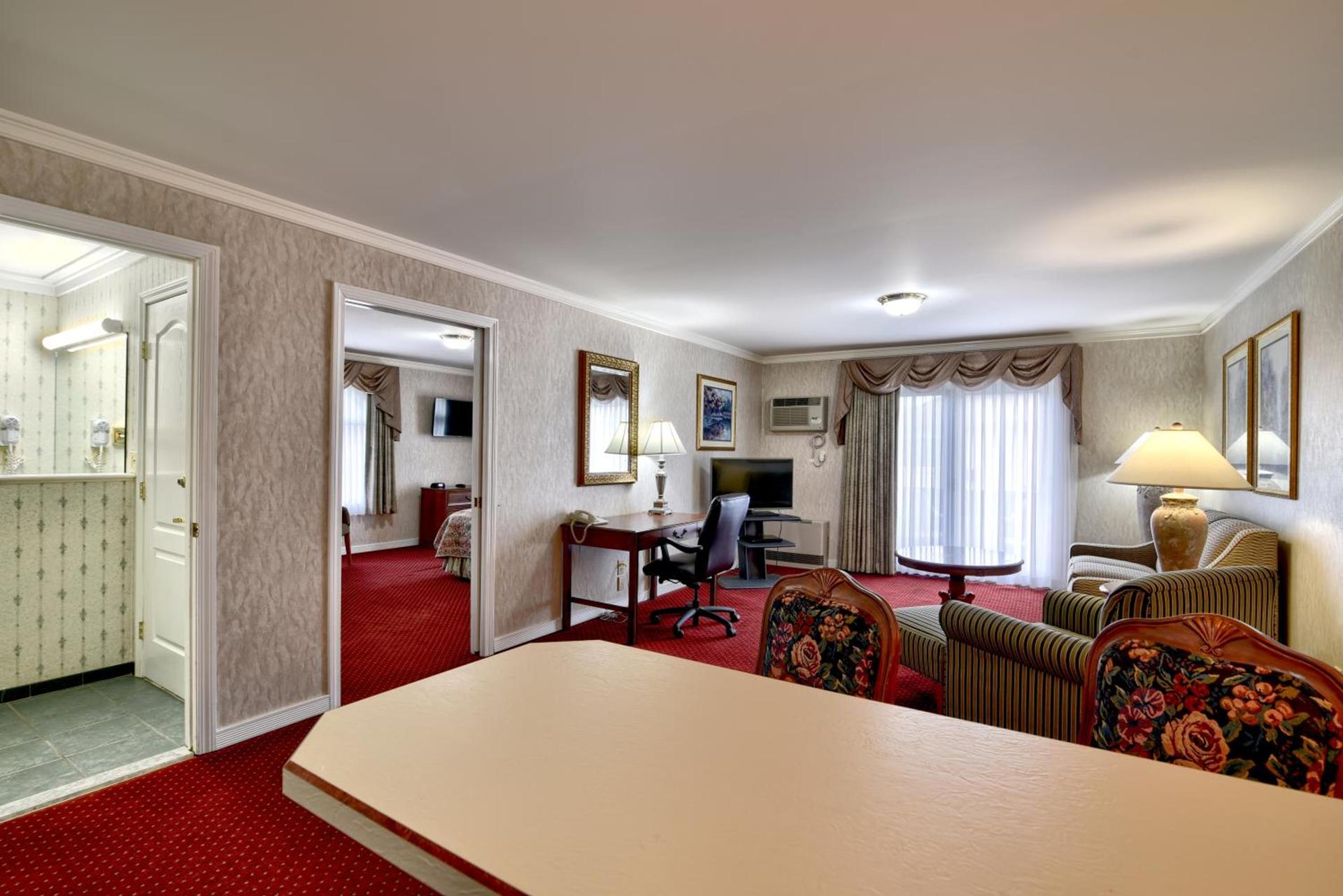 Roosevelt Inn & Suites Saratoga Springs photo 76