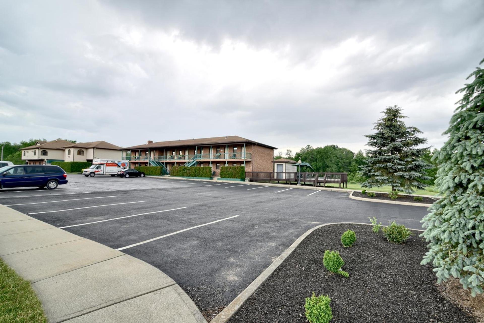 Roosevelt Inn & Suites Saratoga Springs photo 67