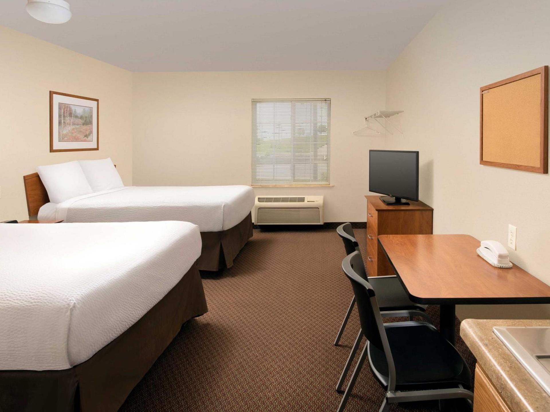 WoodSpring Suites Kansas City Lenexa photo 16