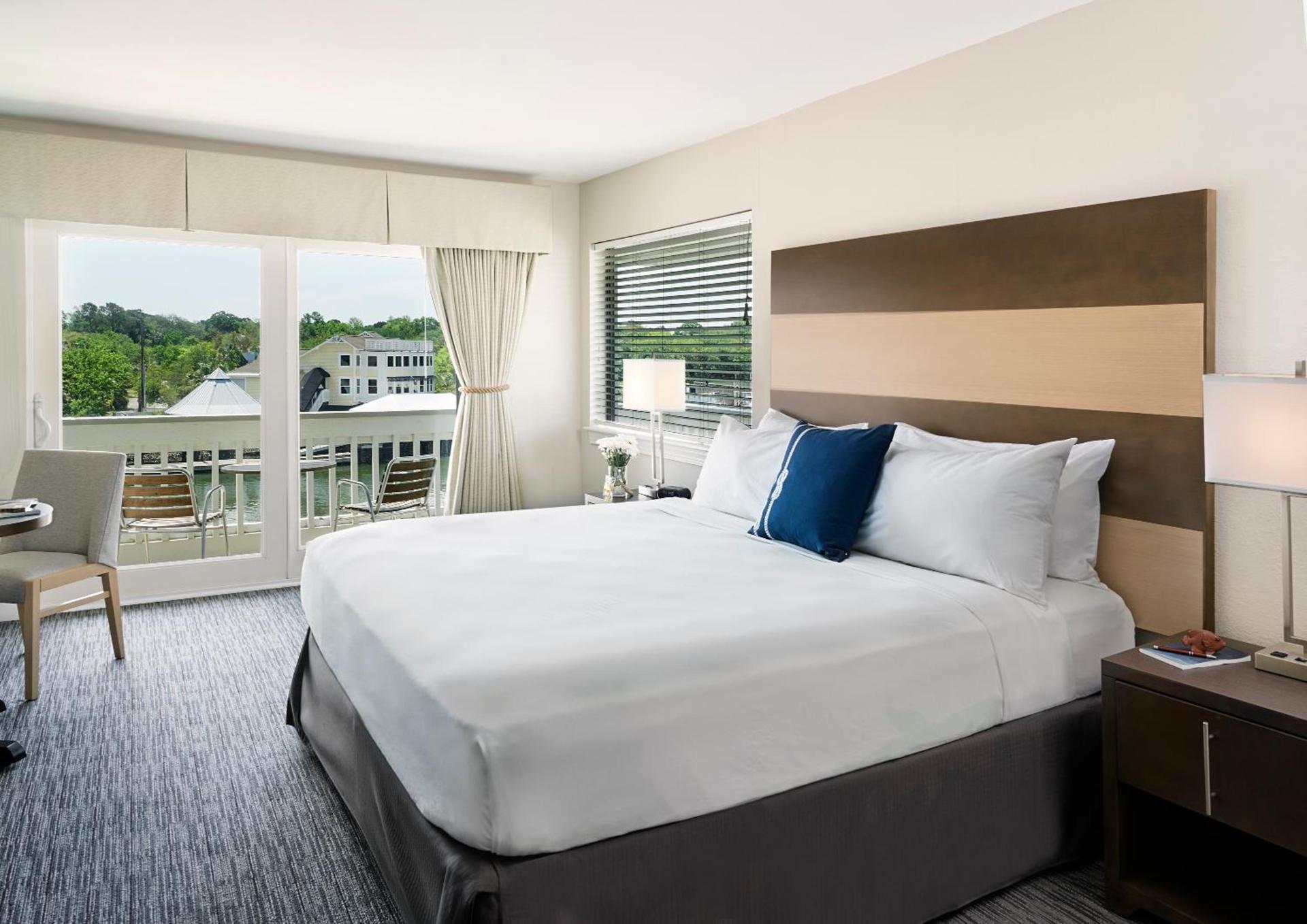 Shem Creek Inn photo 18