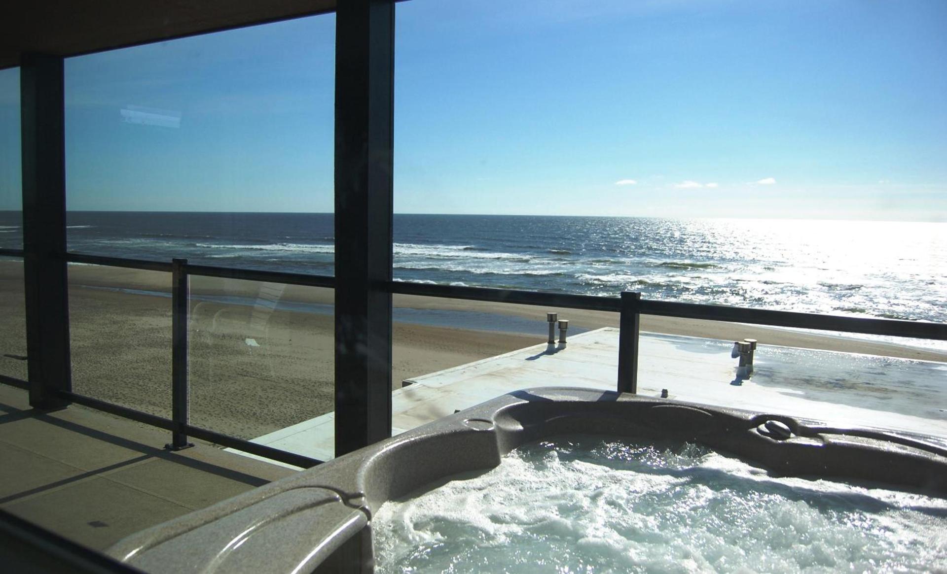 Beachfront Manor Hotel photo 22