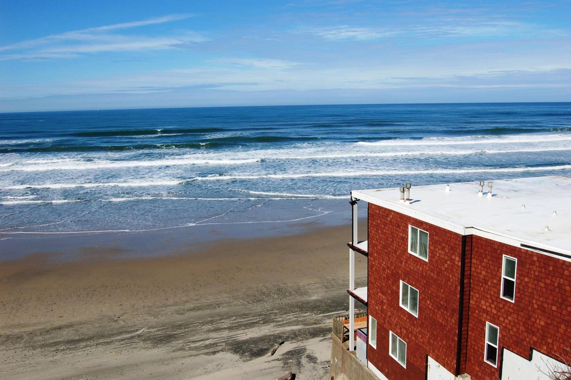 Beachfront Manor Hotel photo 1
