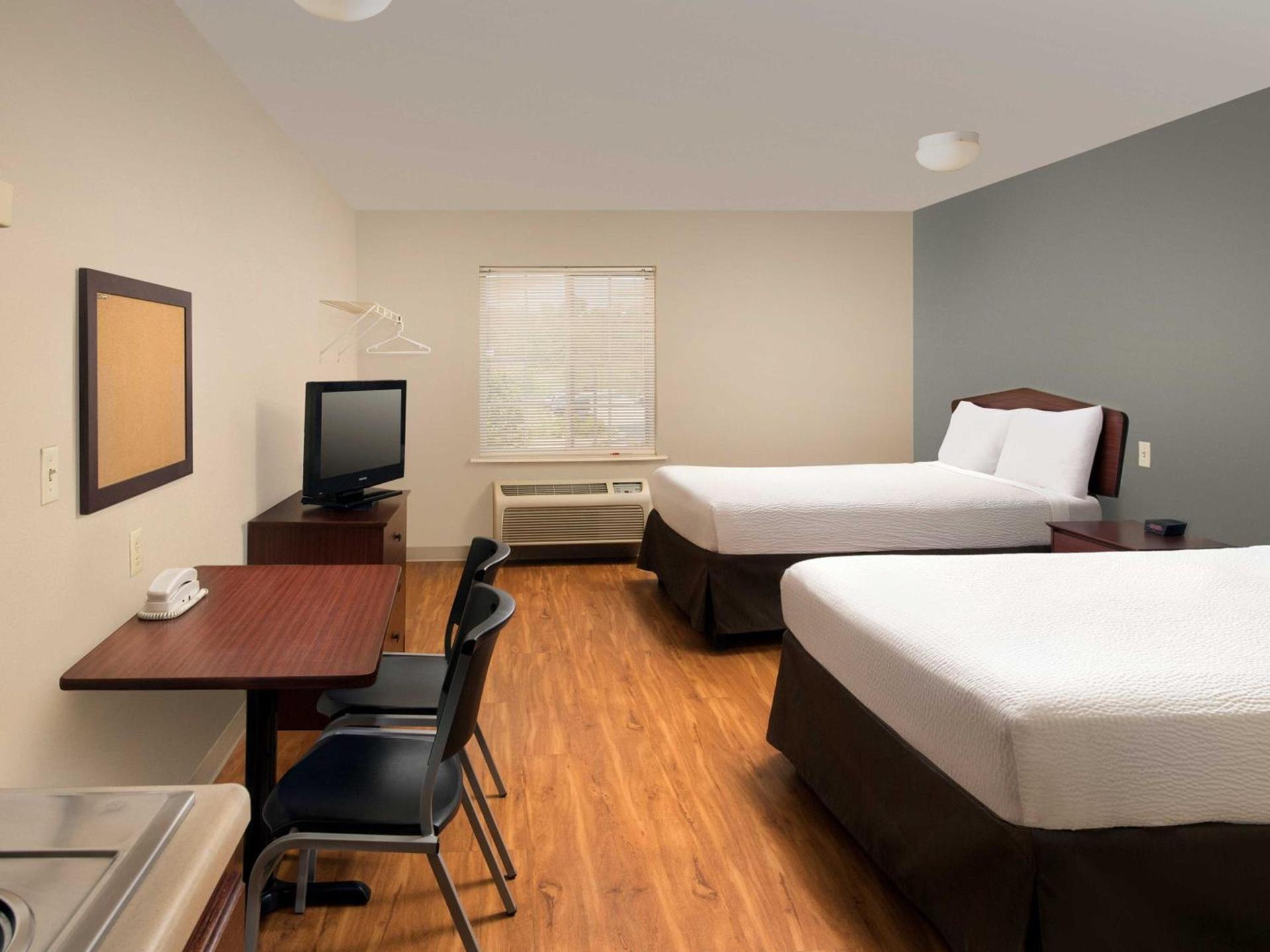 WoodSpring Suites Kansas City Liberty photo 12