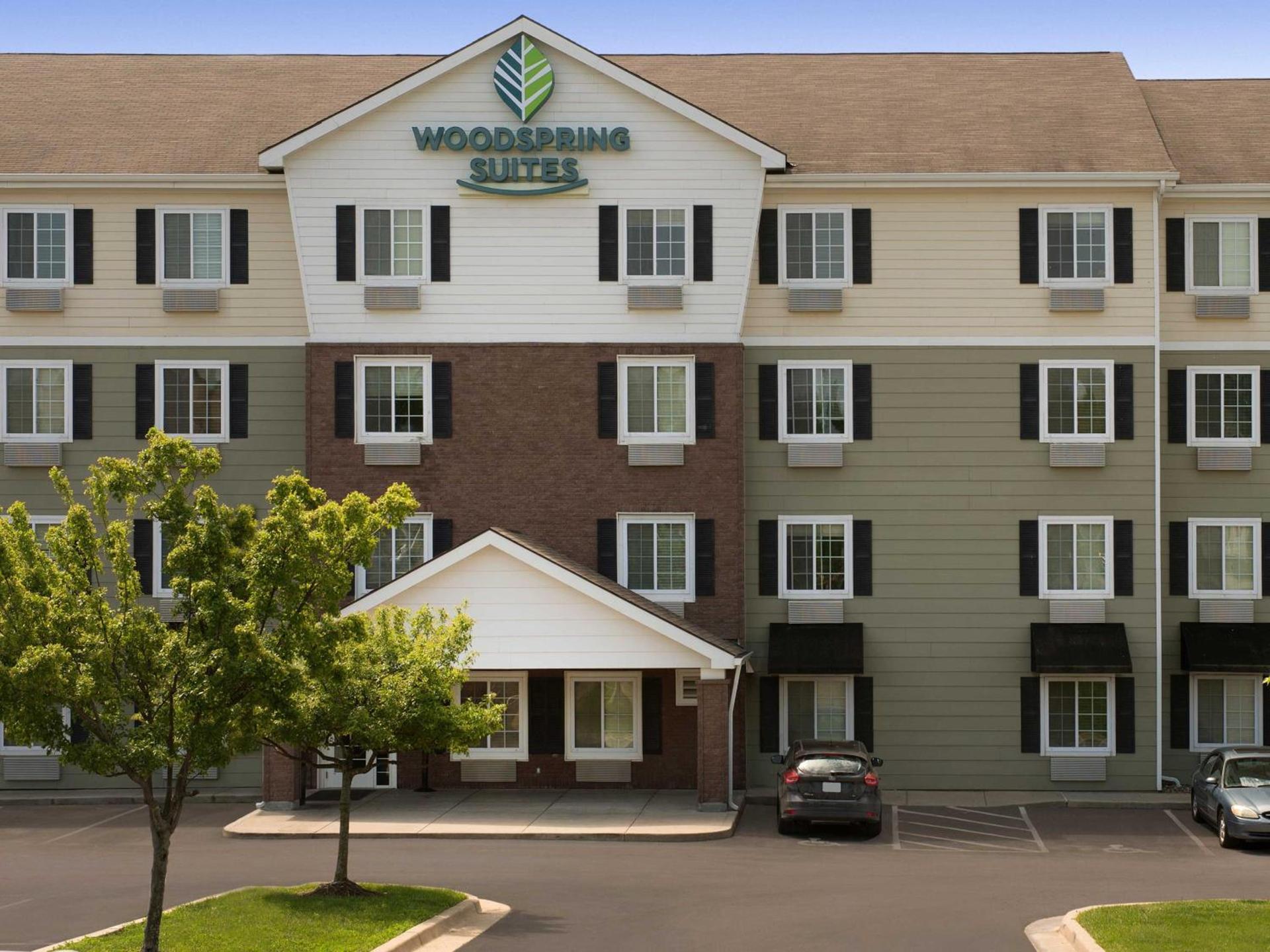 WoodSpring Suites Kansas City Liberty photo 4