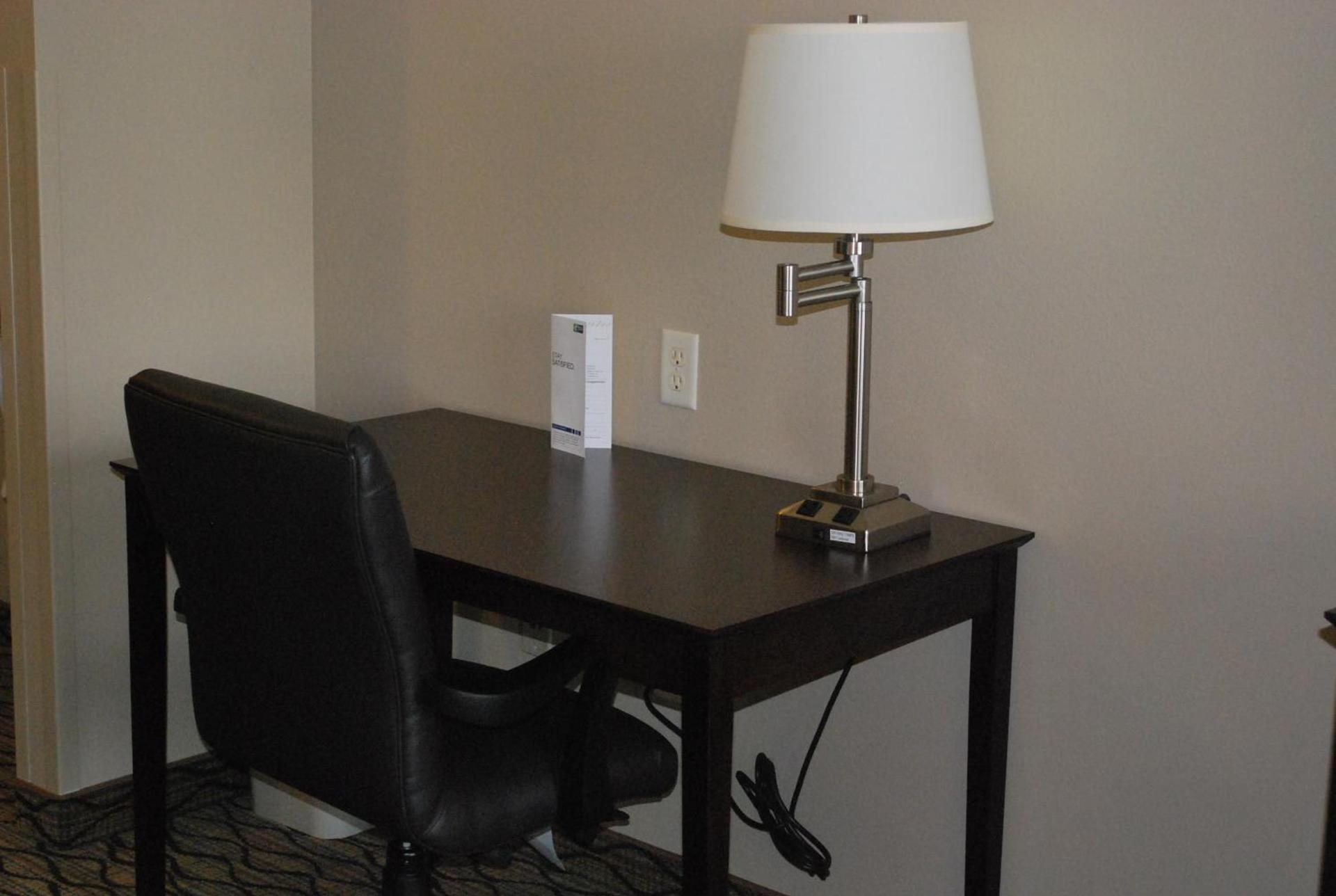Holiday Inn Express Bloomington West by IHG photo 3