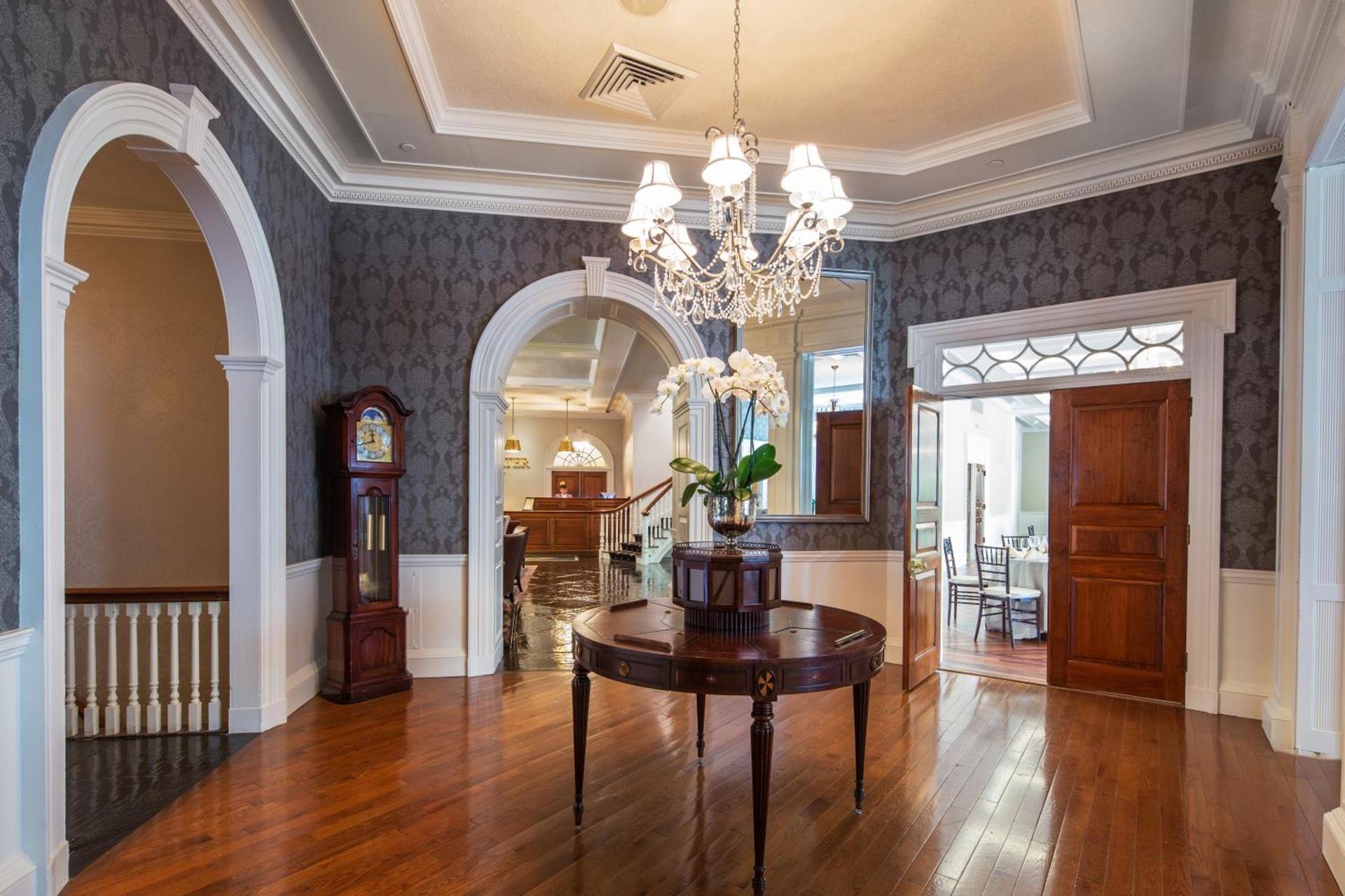 The Tidewater Inn photo 13
