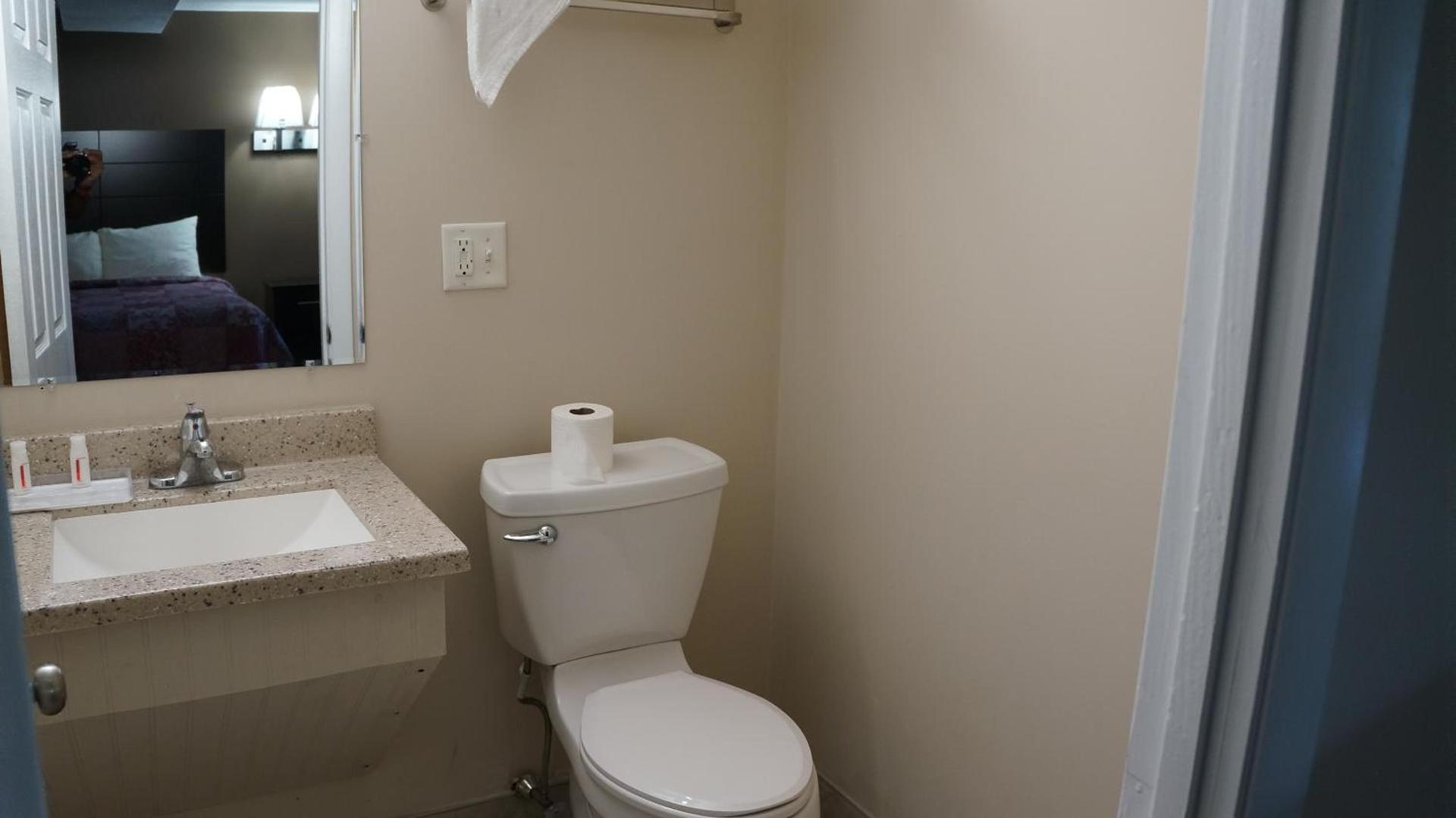 Best Stay Inn photo 18