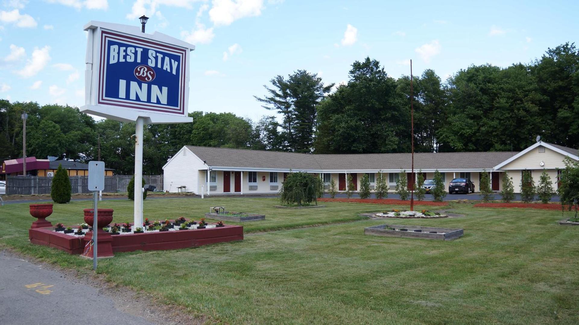 Best Stay Inn photo 26