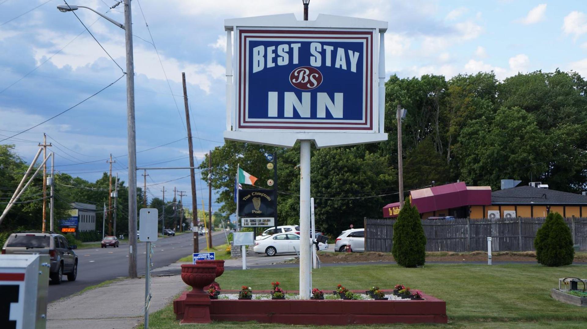 Best Stay Inn photo 25