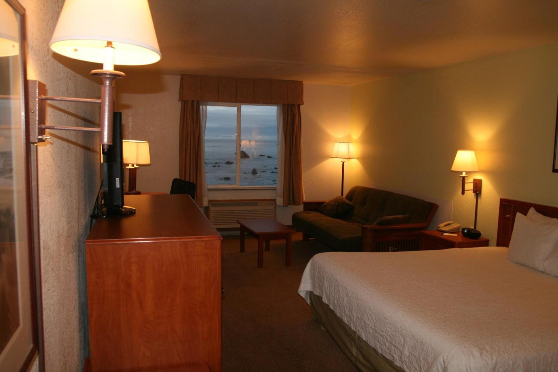 Oceanfront Lodge photo 21