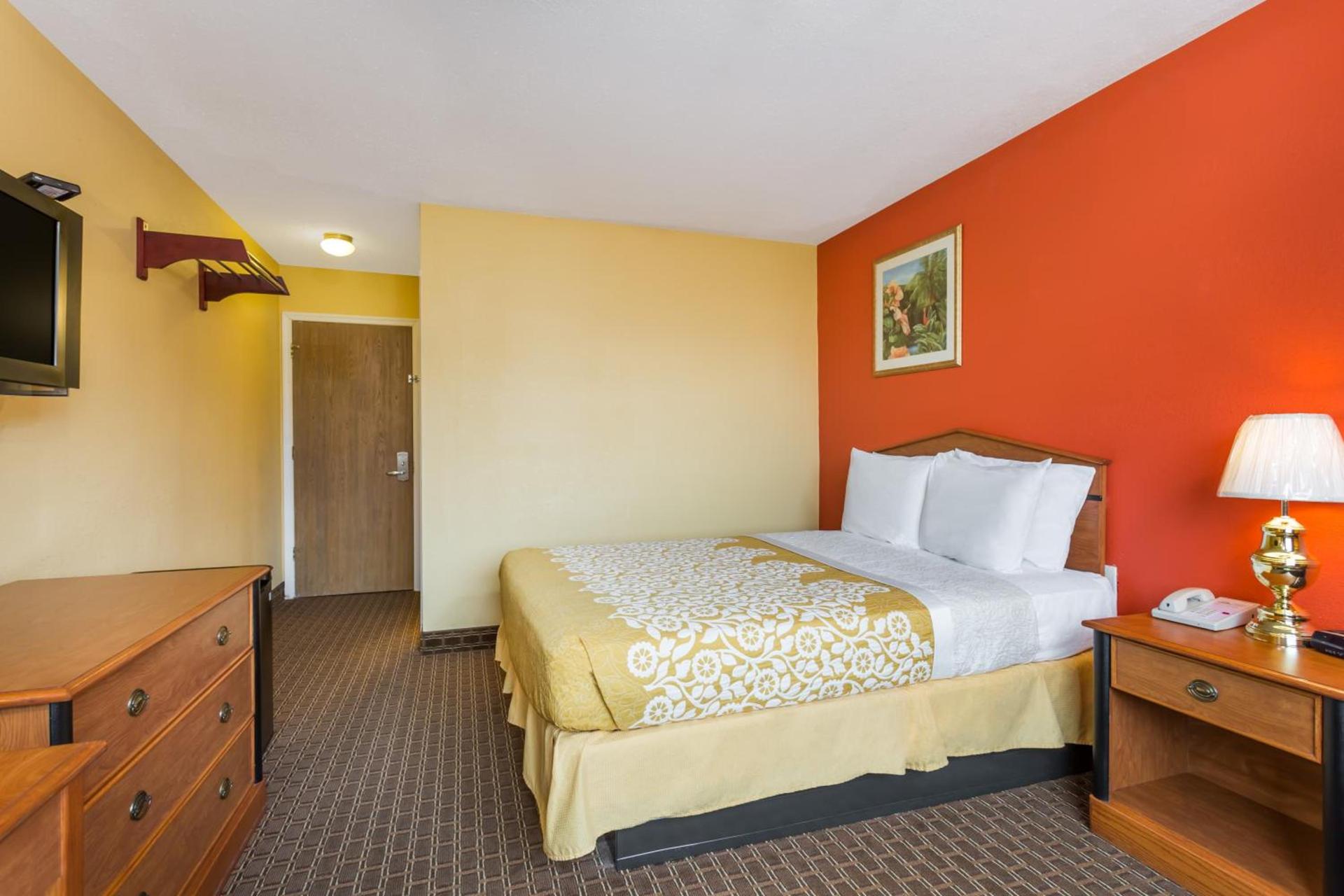 Days Inn by Wyndham Chincoteague Island photo 31