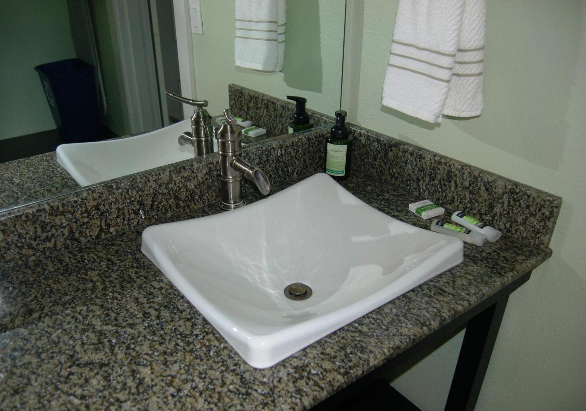Beachfront Manor Hotel photo 23
