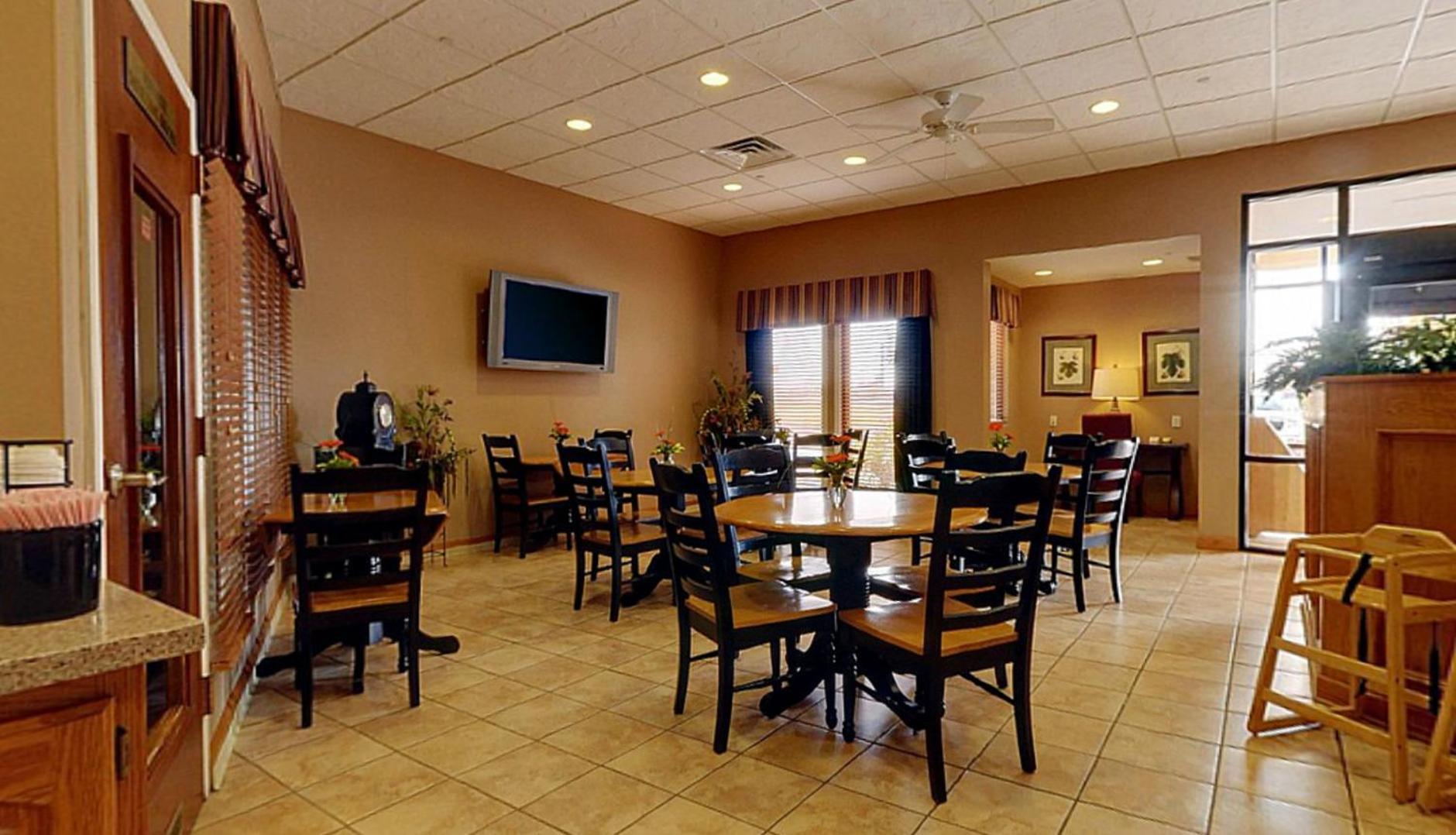 Americas Best Value Inn St. Louis / South photo 10