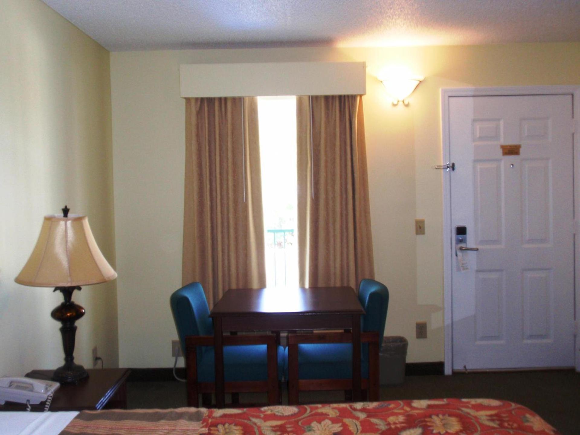 Jameson Inn - Perry photo 17
