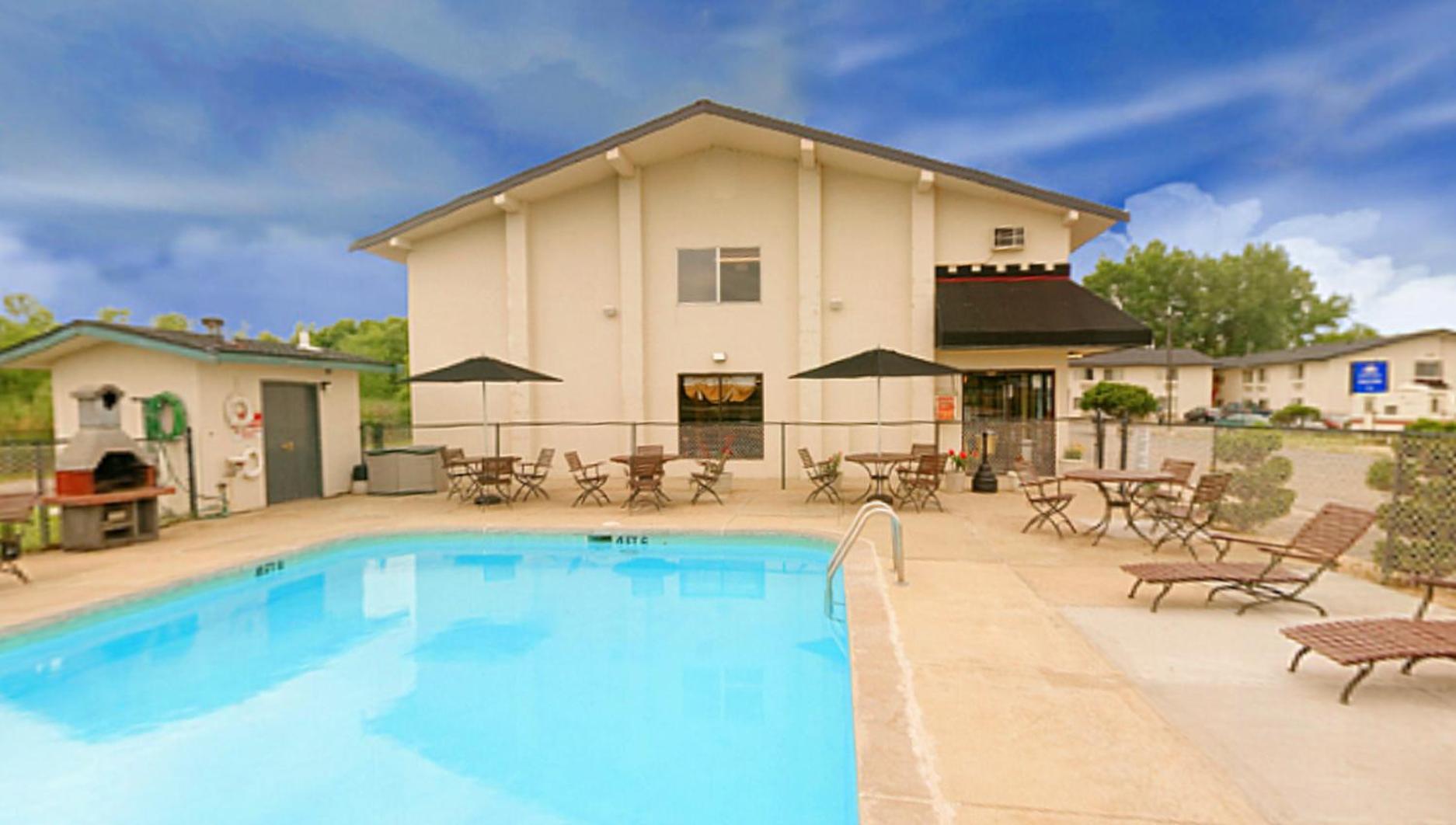 Valued Stay Madison photo 3