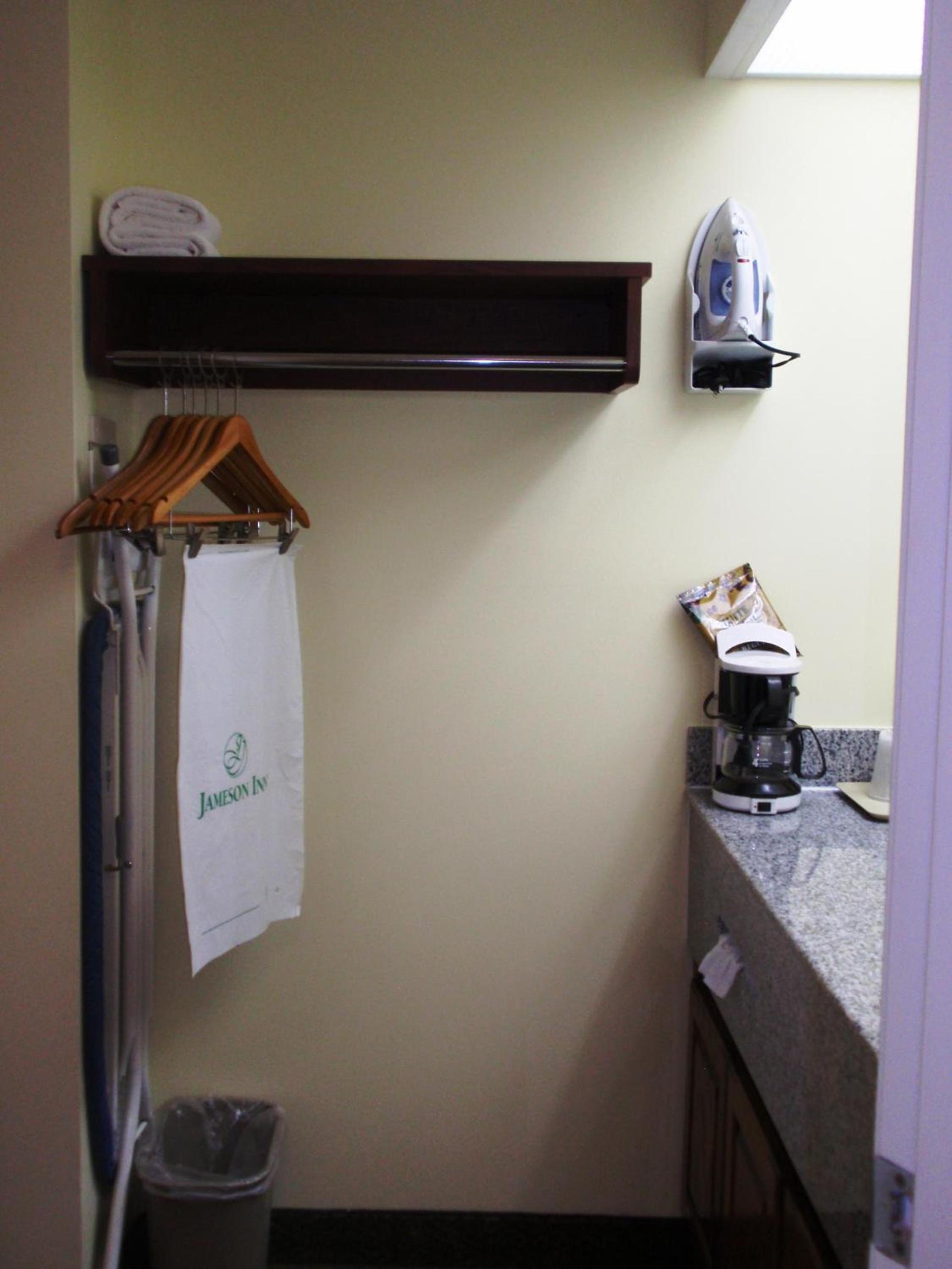 Jameson Inn - Perry photo 18