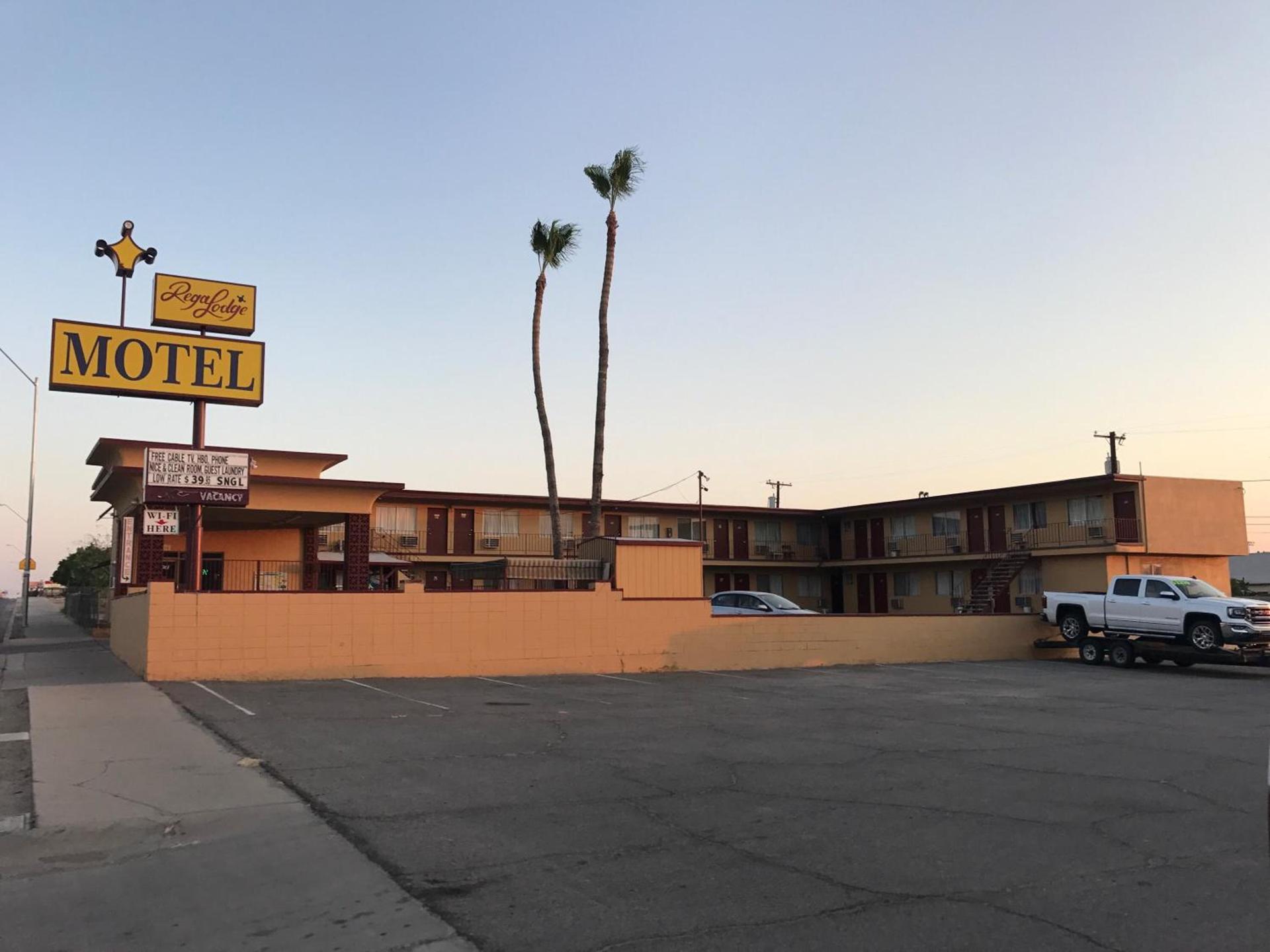 Rodeway Inn Yuma Downtown photo 8