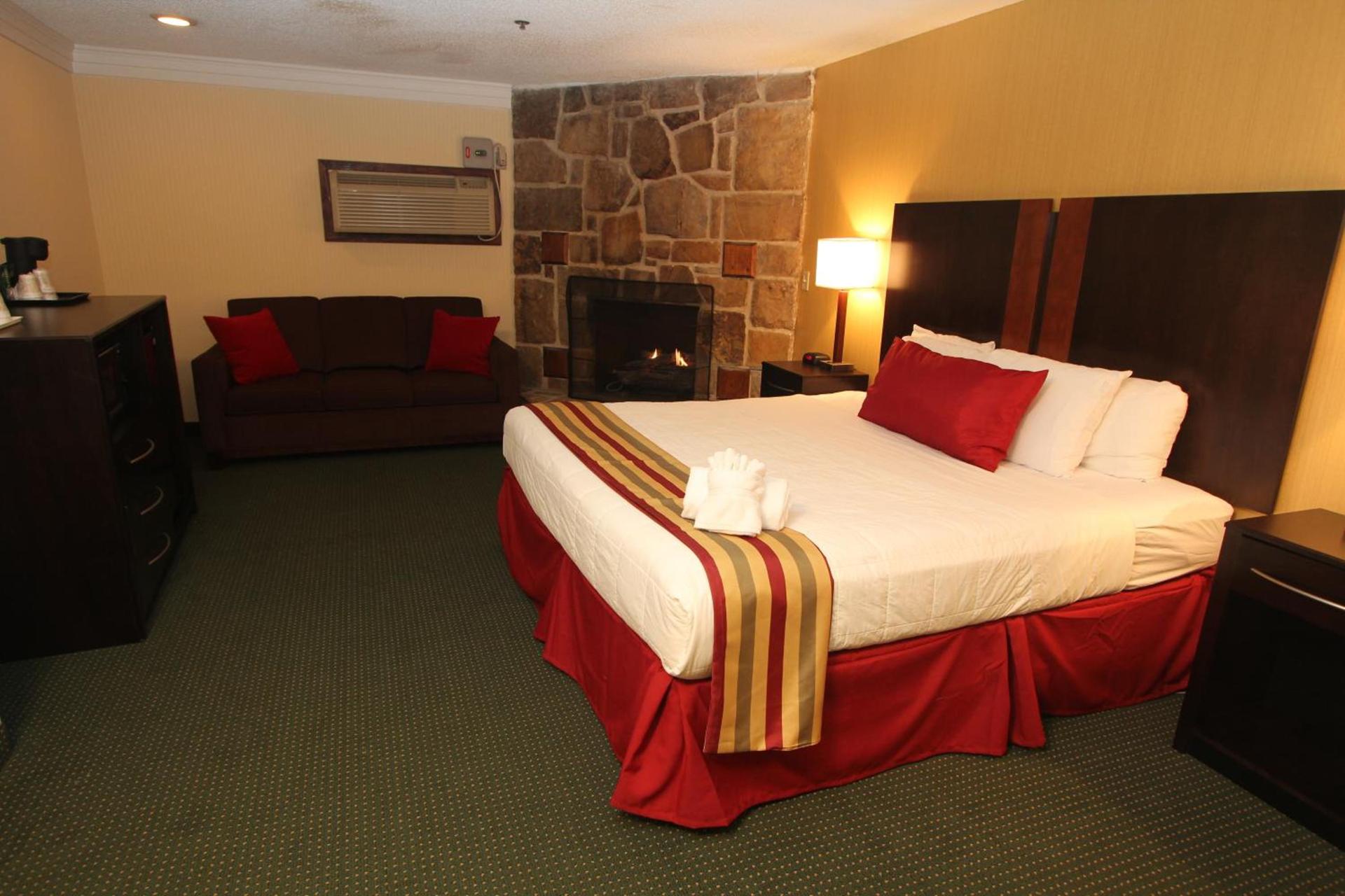 Black Bear Inn & Suites photo 16