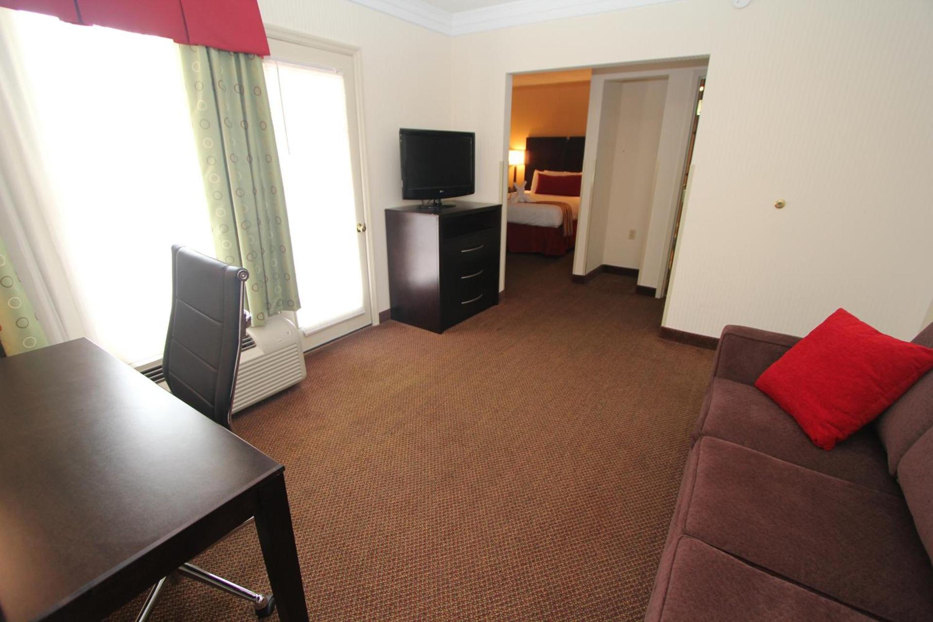Black Bear Inn & Suites photo 11