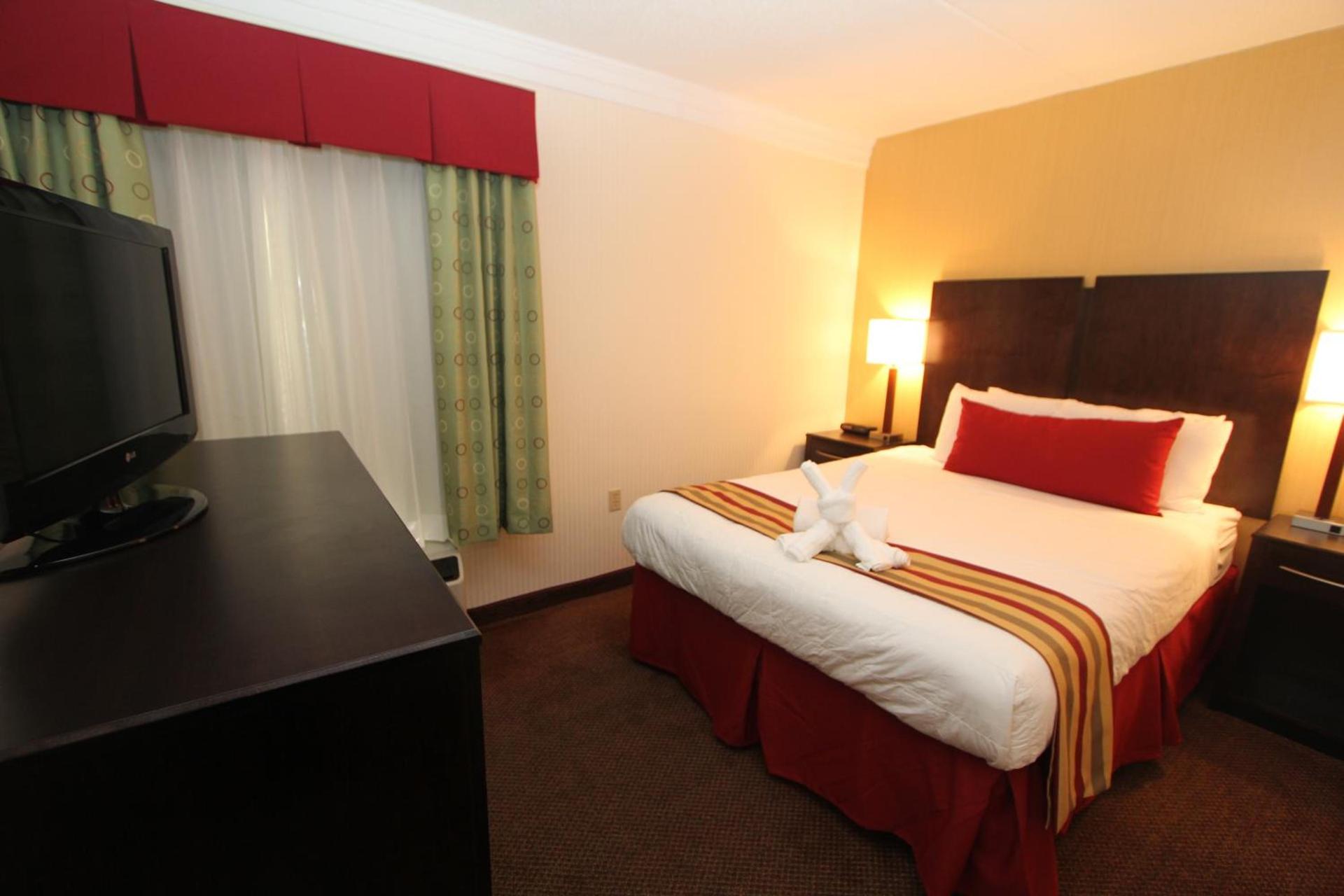 Black Bear Inn & Suites photo 9