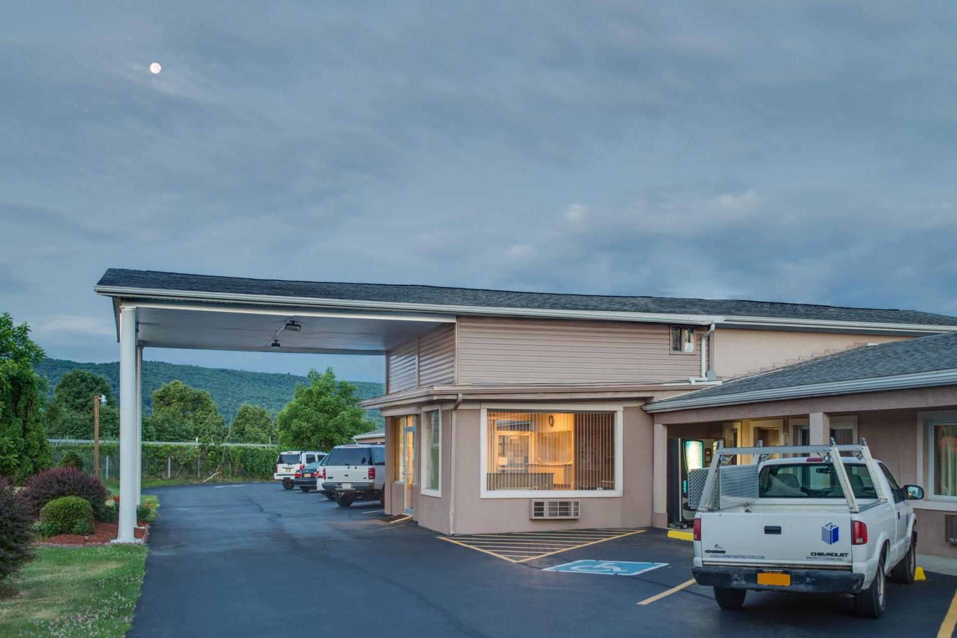 Travel Inn photo 9